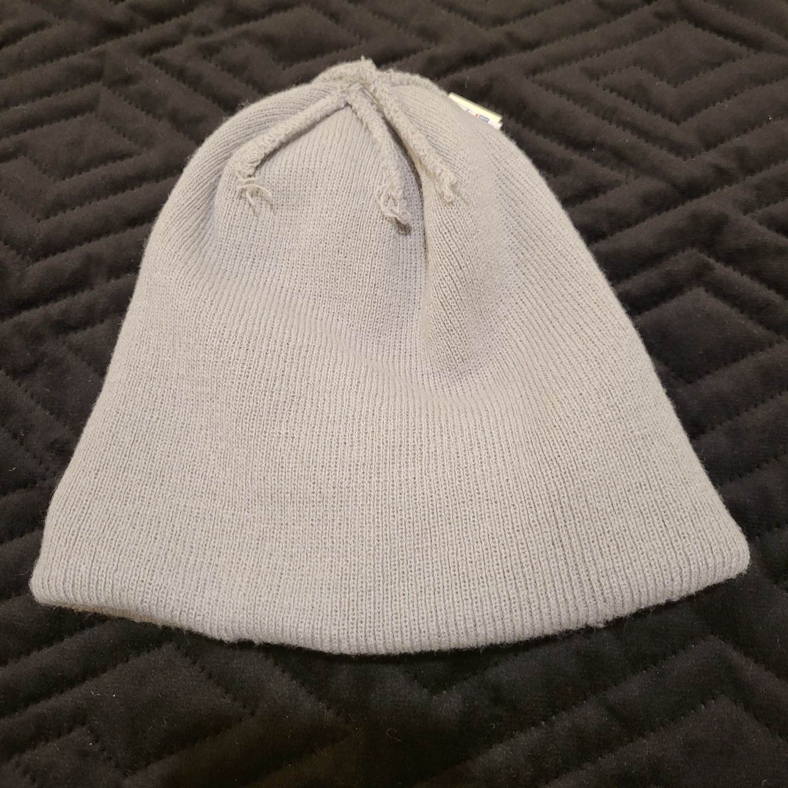 NBA San Antonio Spurs Beanie Hat Grey Cuffed Knit Embroidered Logo Basketball