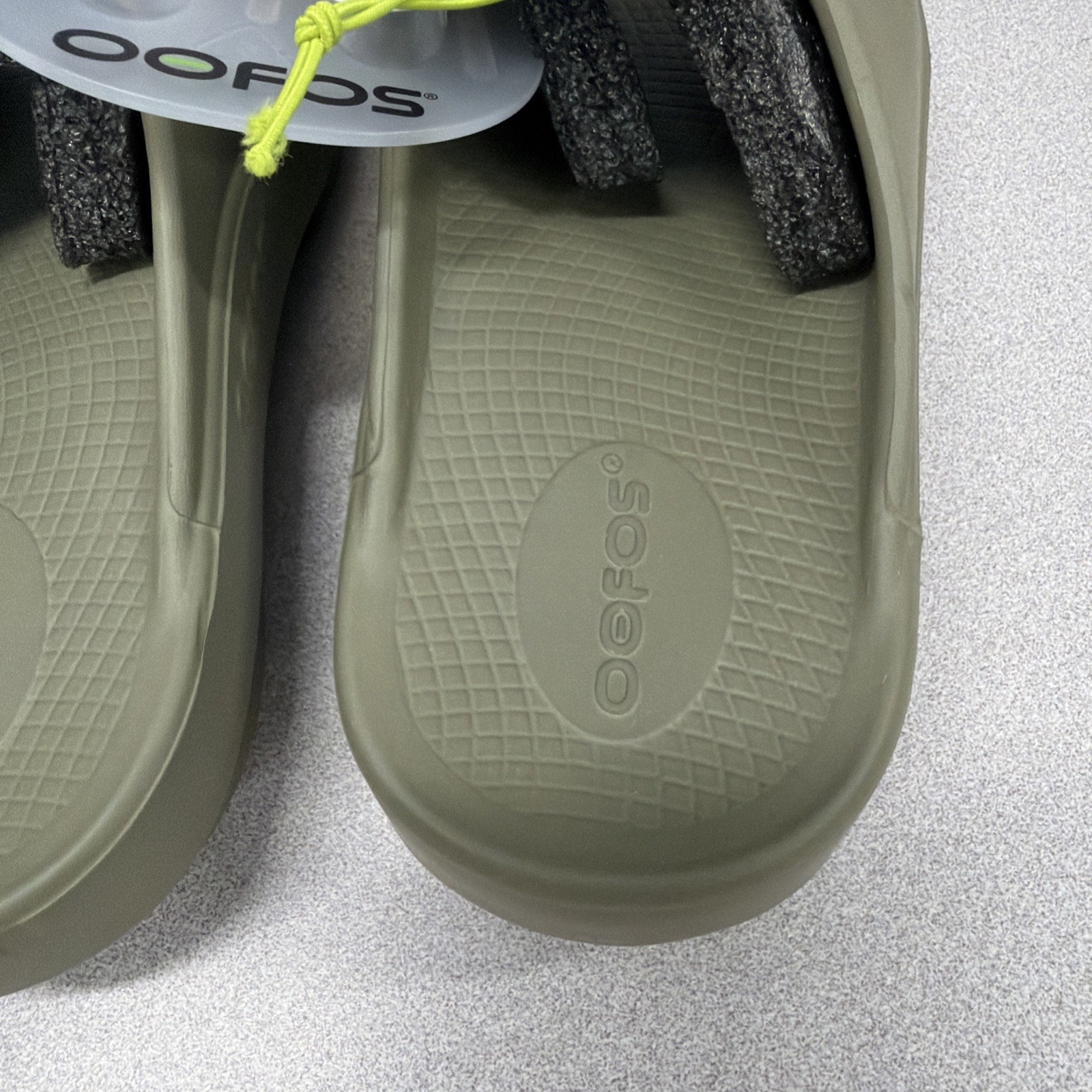 OOFOS Ooahh Sport Slide Sandals foliage matrix green M4/W6 Recovery Comfort