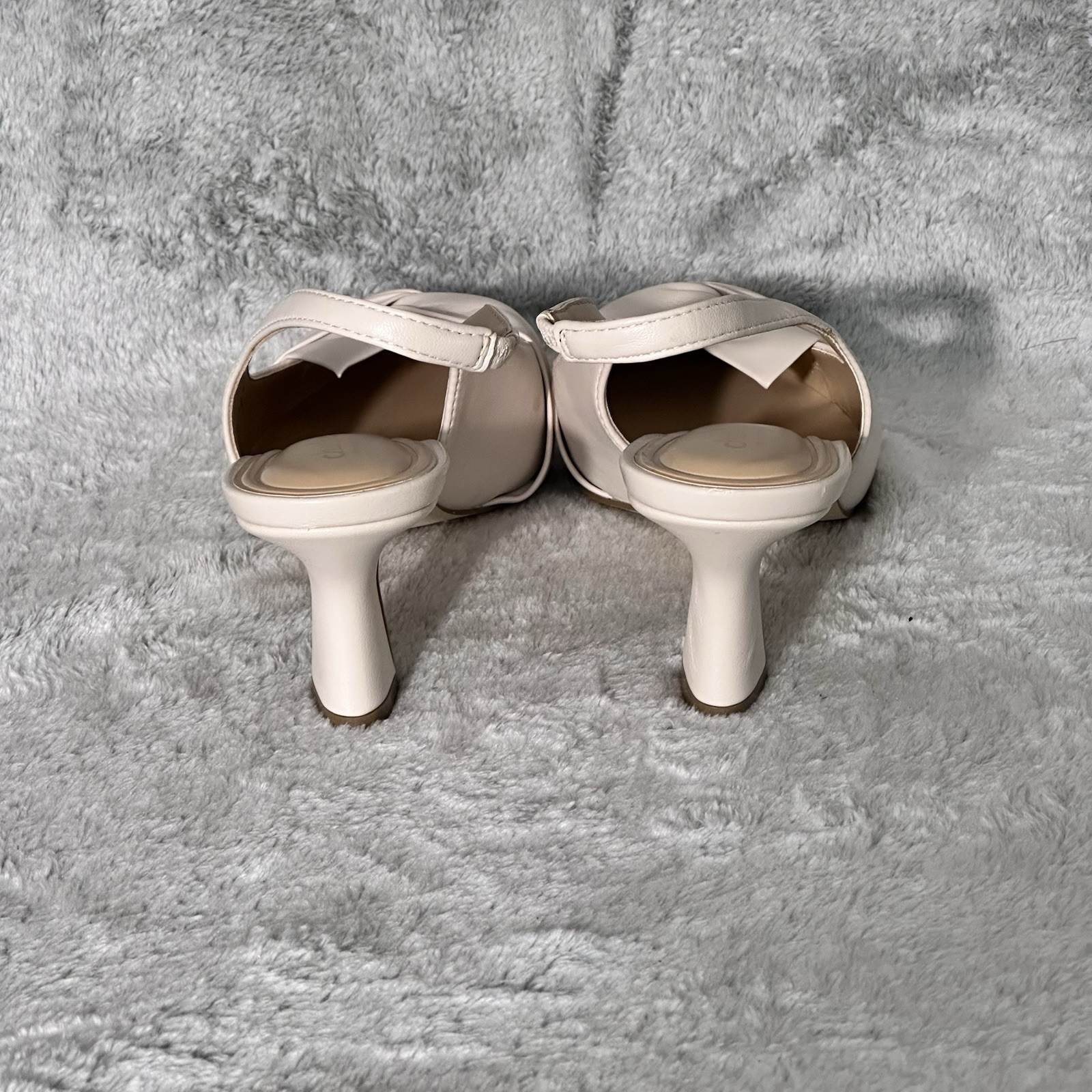 Charles by Charles David 8.5M Avril Twist Slingback Pumps Ecru Cream Pointed Toe
