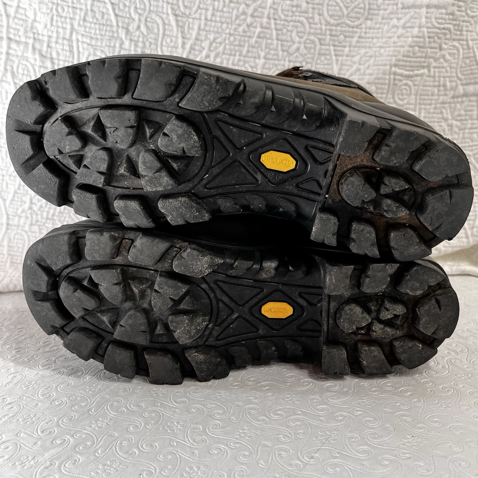 Garmont Dakota Hiking Backpacking Mountaineer Boots Men Size 7 Vintage Y2K Work