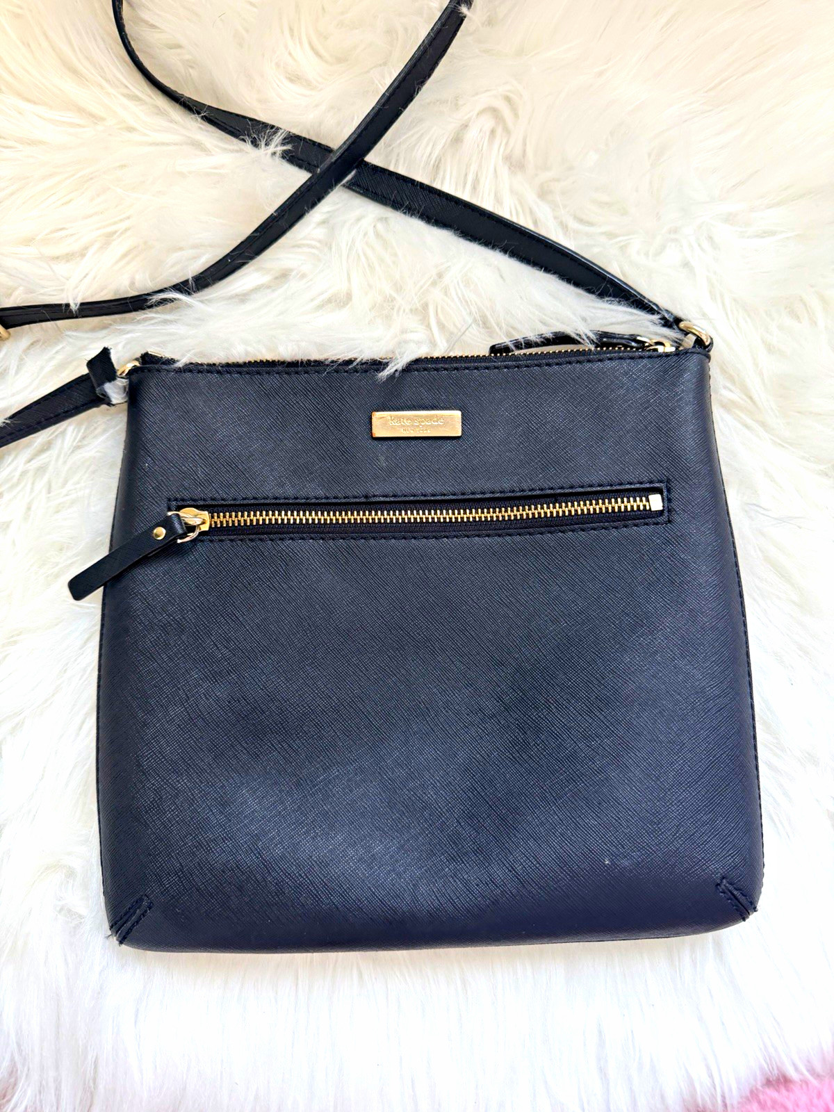 kate spade new york Black Medium Crossbody Bag Zip Gold Hardware