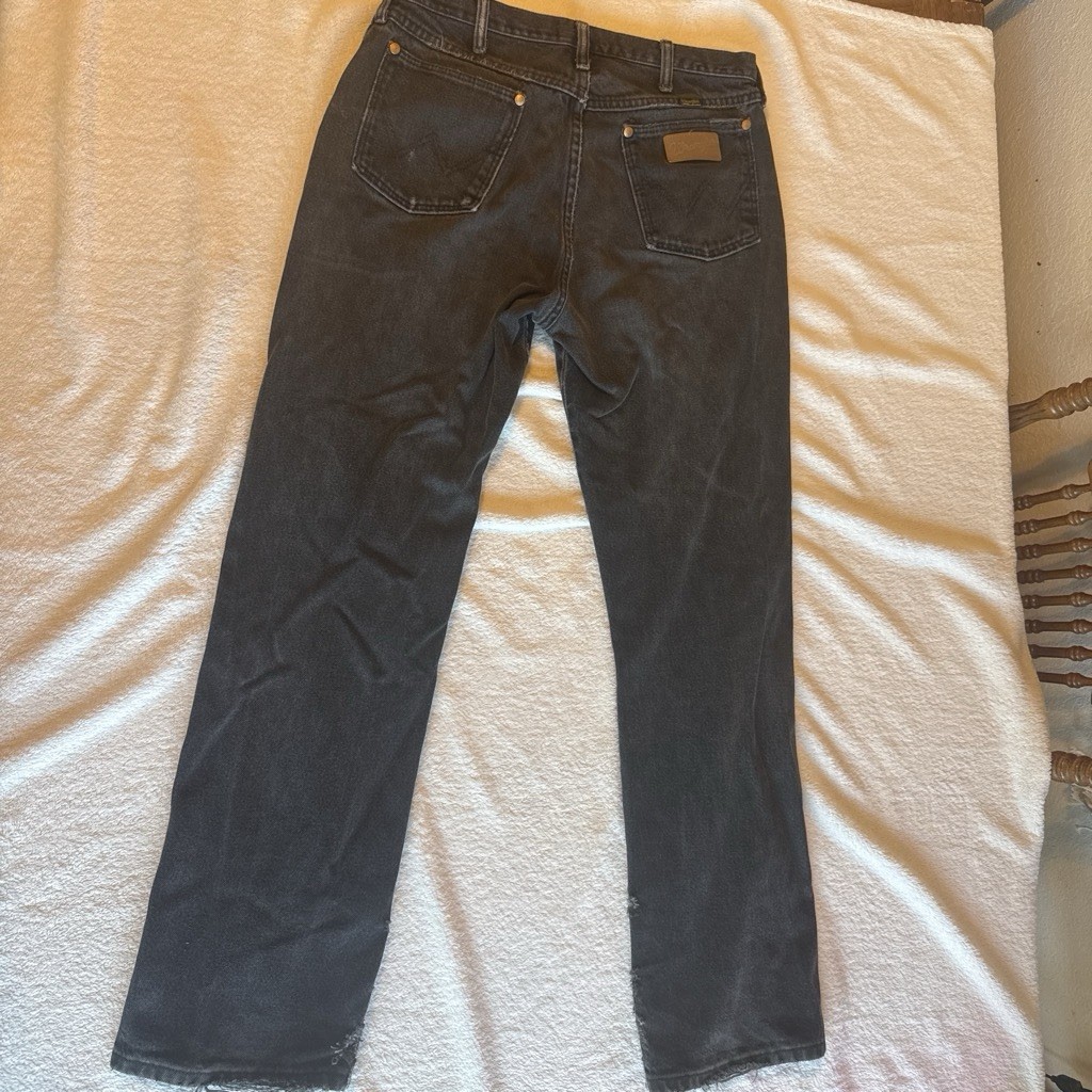 Y2K Vintage Wrangler Men’s Jeans Black Faded Distressed Size 30/32×30