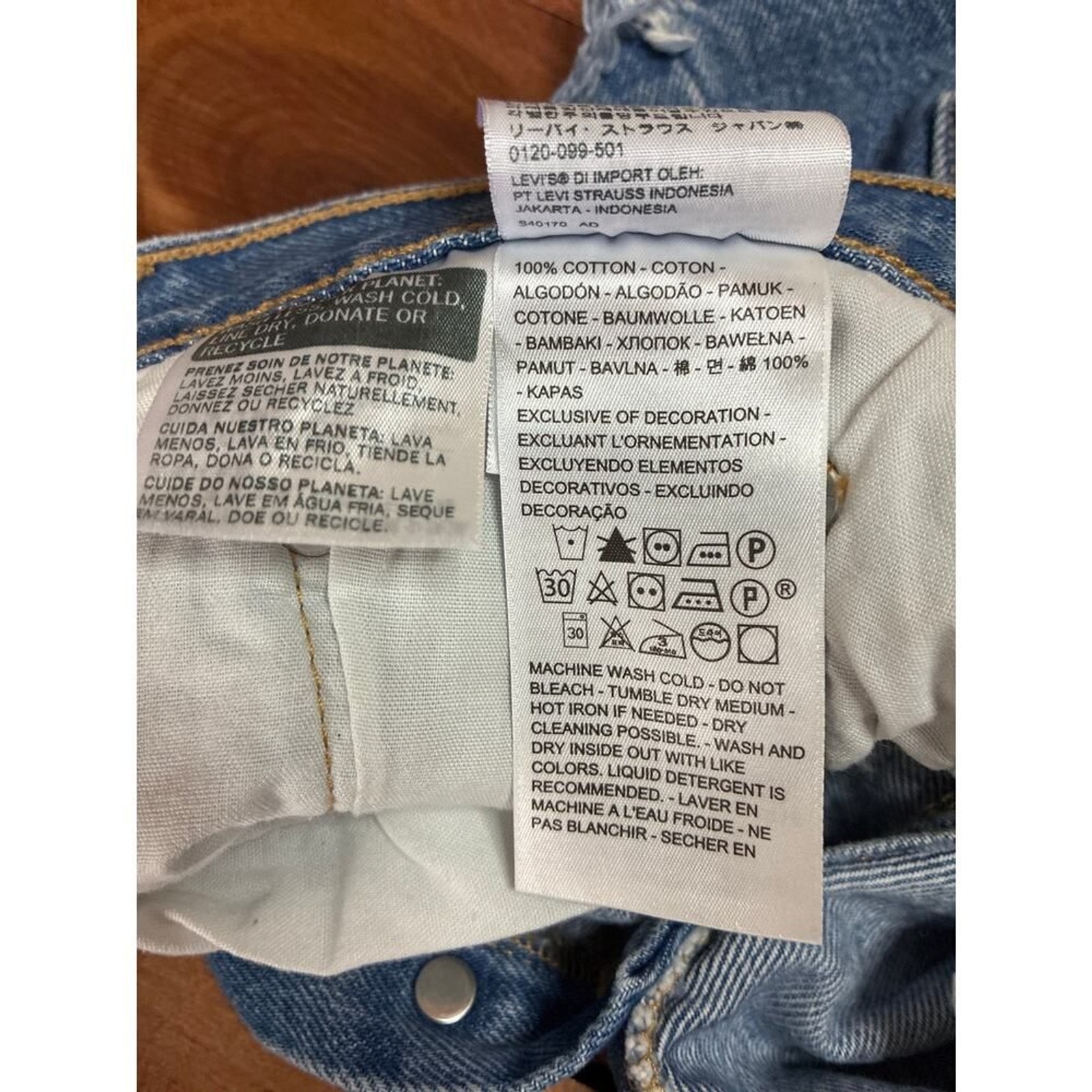 Levi’s Premium 501 Denim Cutoff Shorts – Women Size 27