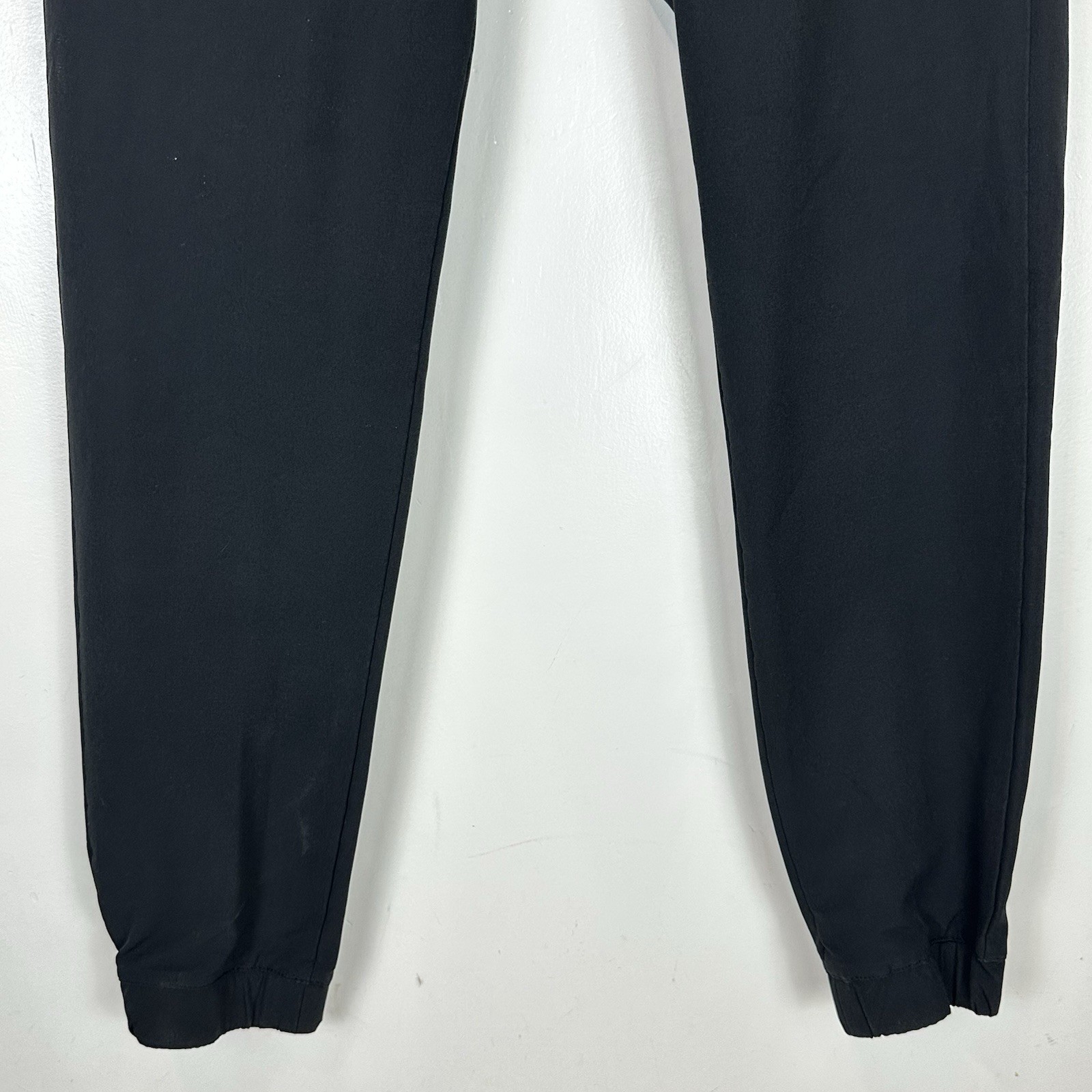 Vuori Transit Jogger 30″ Black Size S Performance Travel Pant Athleisure Minimal