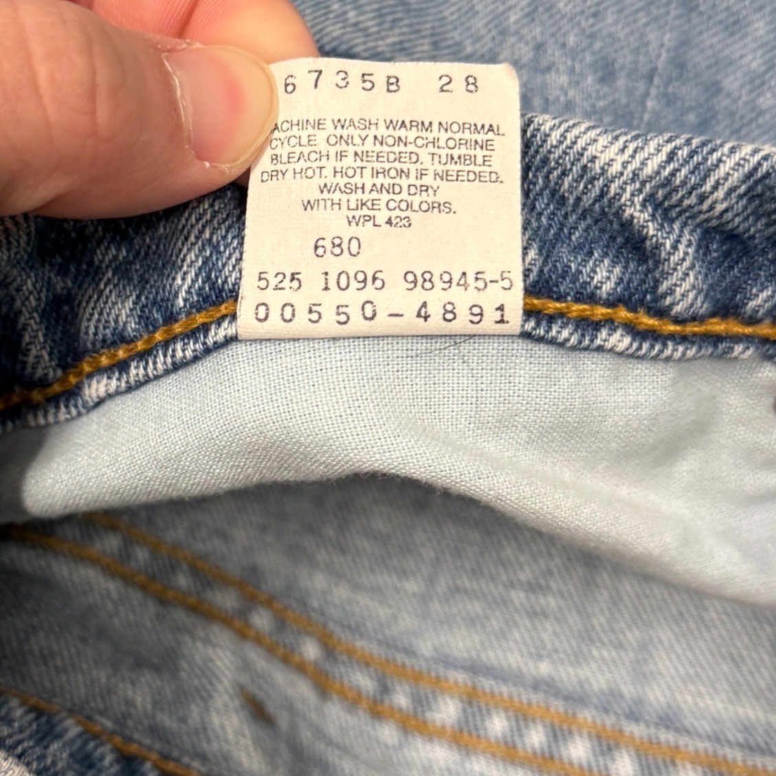 Vintage Levi’s 550 Men’s 90s Blue Jeans 1996 Made in USA Tapered 34 x 31