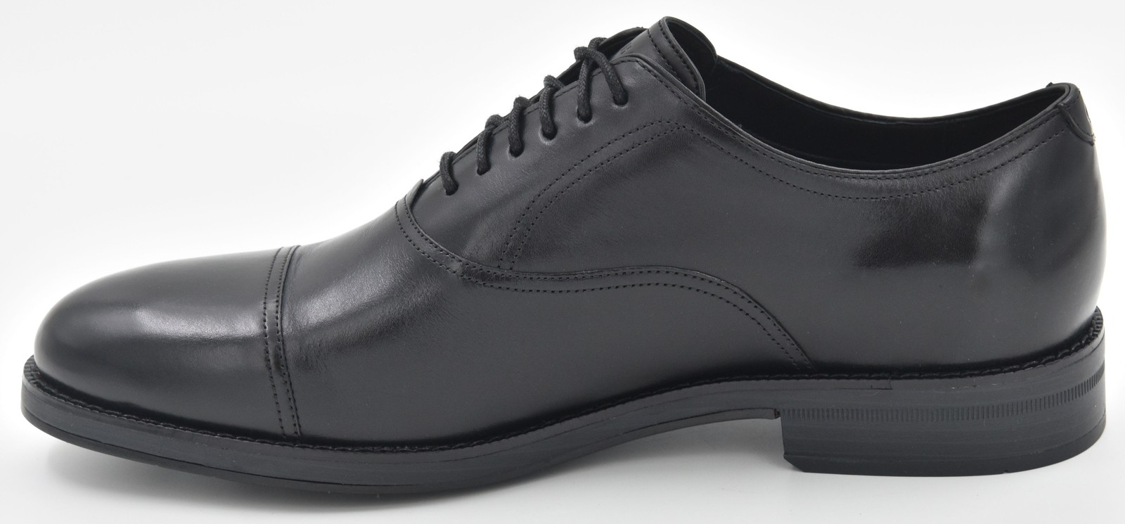 Cole Haan Men’s Ledley Grand Cap Toe Oxfords C41467