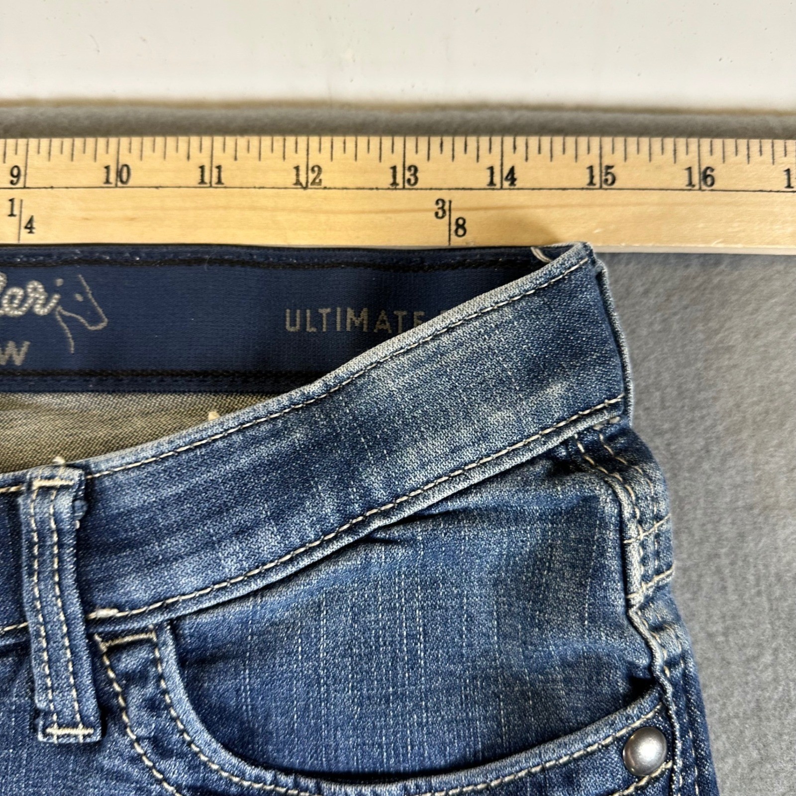 Wrangler Willow Ultimate Riding Jeans Womens 30×35 Dark Wash Bootcut Denim
