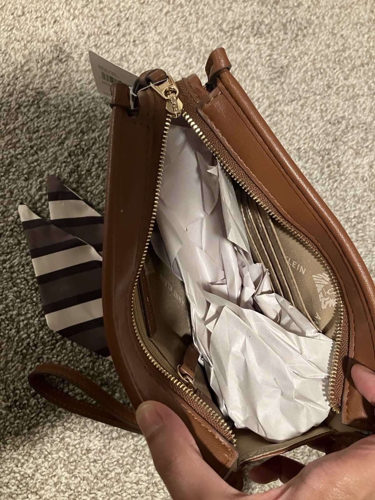 NWT ANNE KLEIN CANVAS WRISTLET CLUTCH