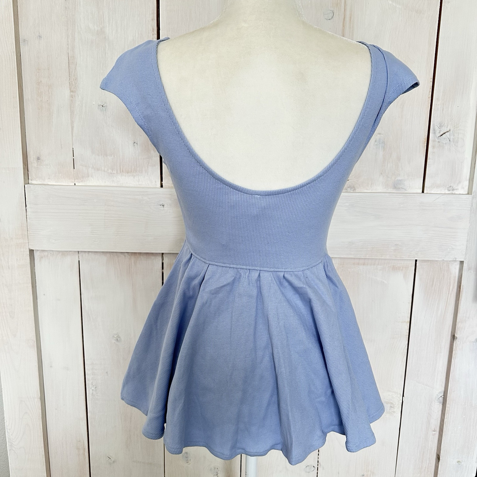 Free People Remember Me Tunic Peplum Scoop Back Cap Sleeve Top Size XS Sky Blue