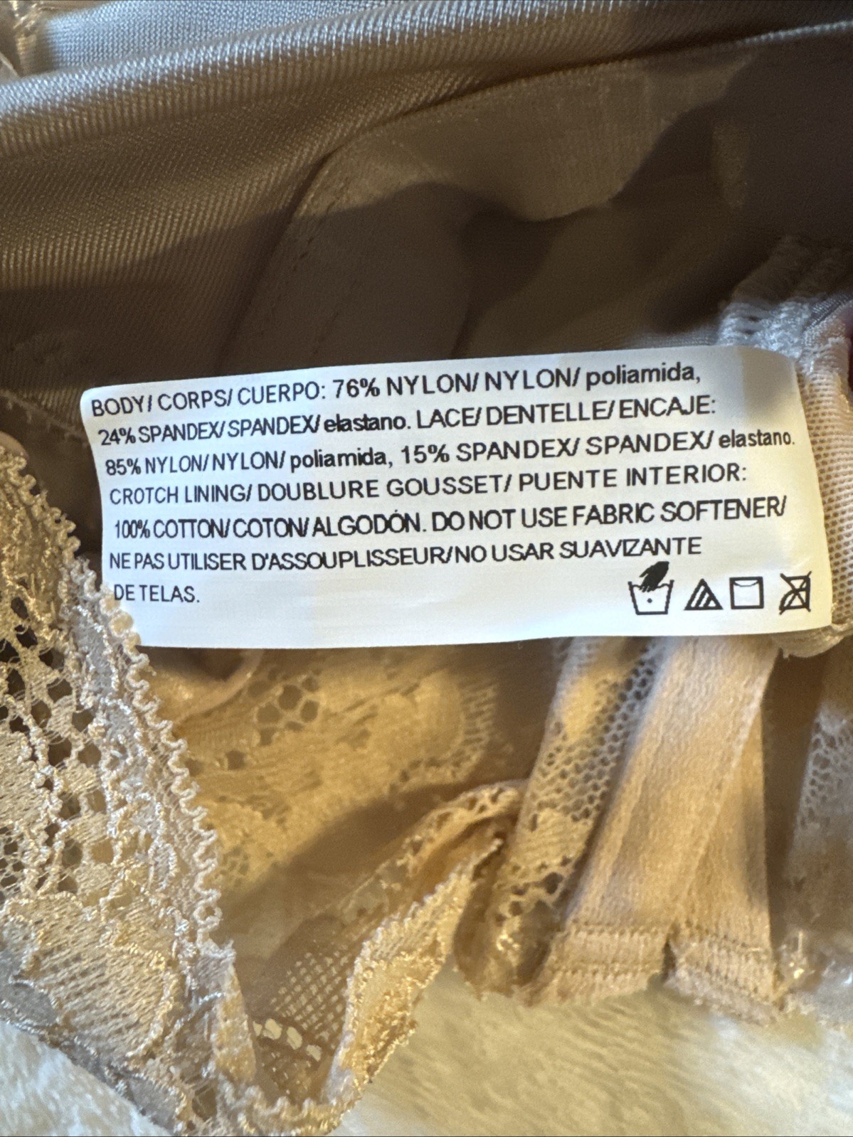 PICK – MAIDENFORM FL1456 Ultra-Firm Tummy Control Lace-Trim Shapewear Bodysuit