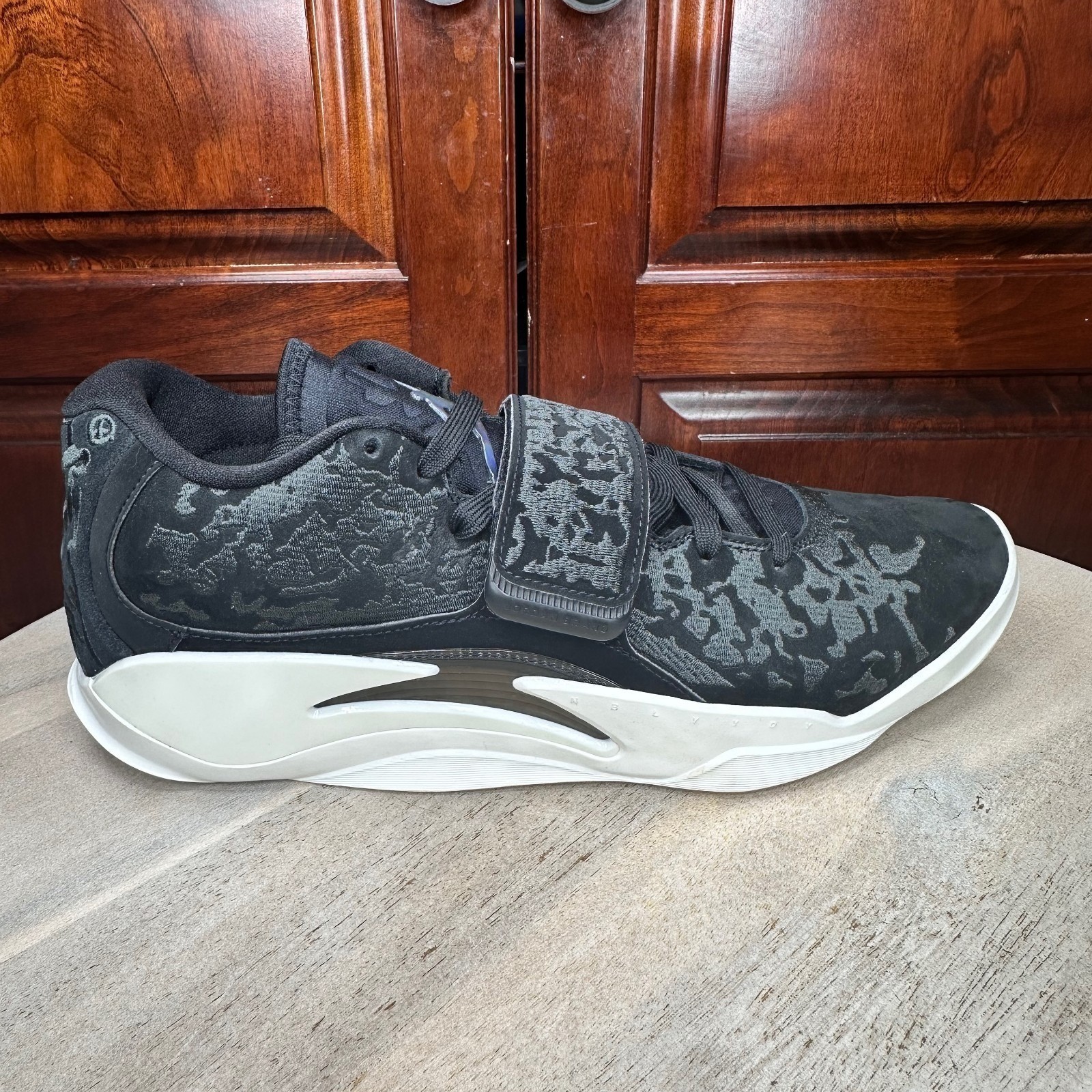 Nike Jordan Zion 3 SE MUD Ash FN1714-002 Mens 10.5 Basketball Shoes New