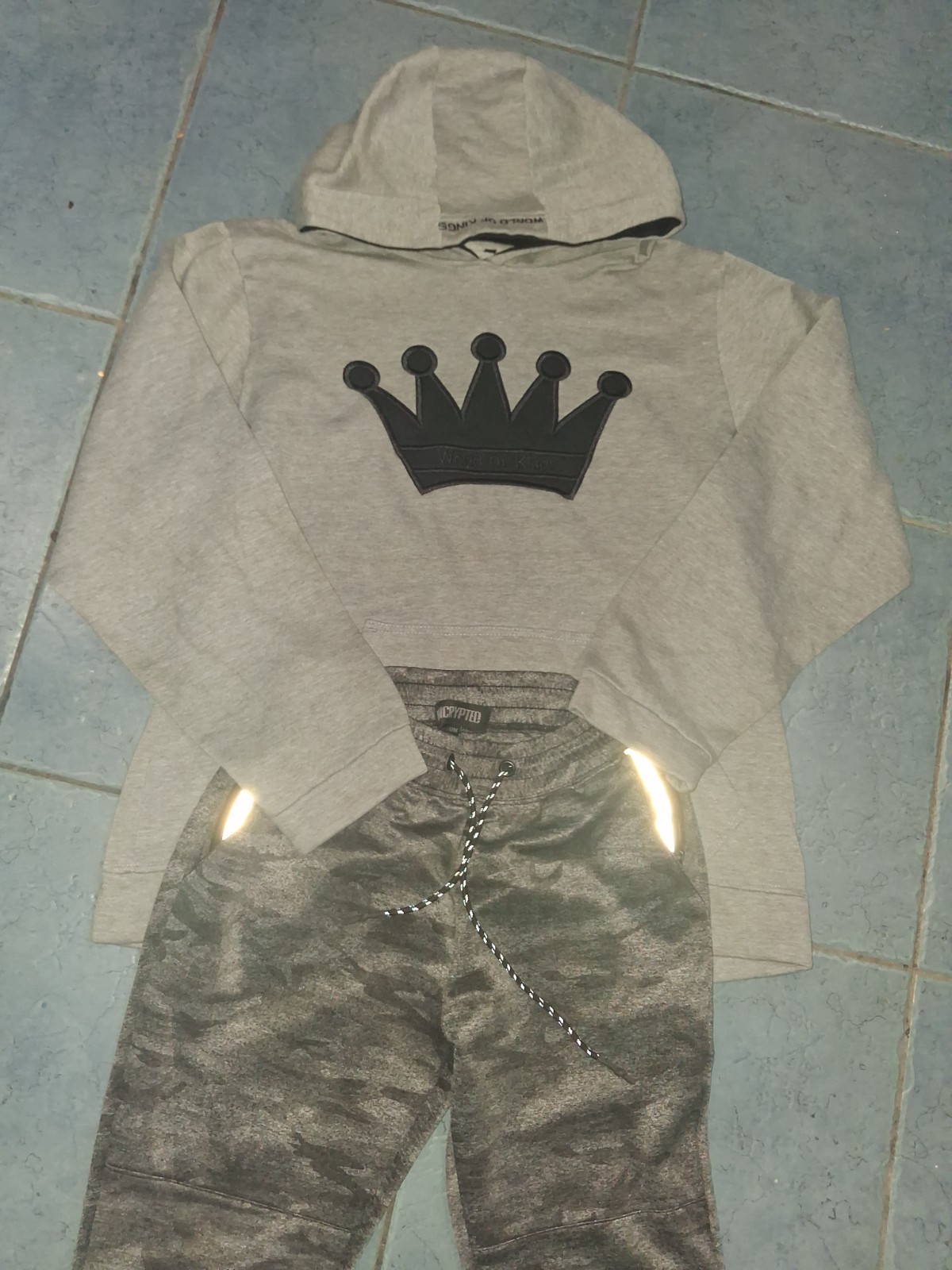 Men or Womens Hoodie XL & Sweat Pant L Combo Lot