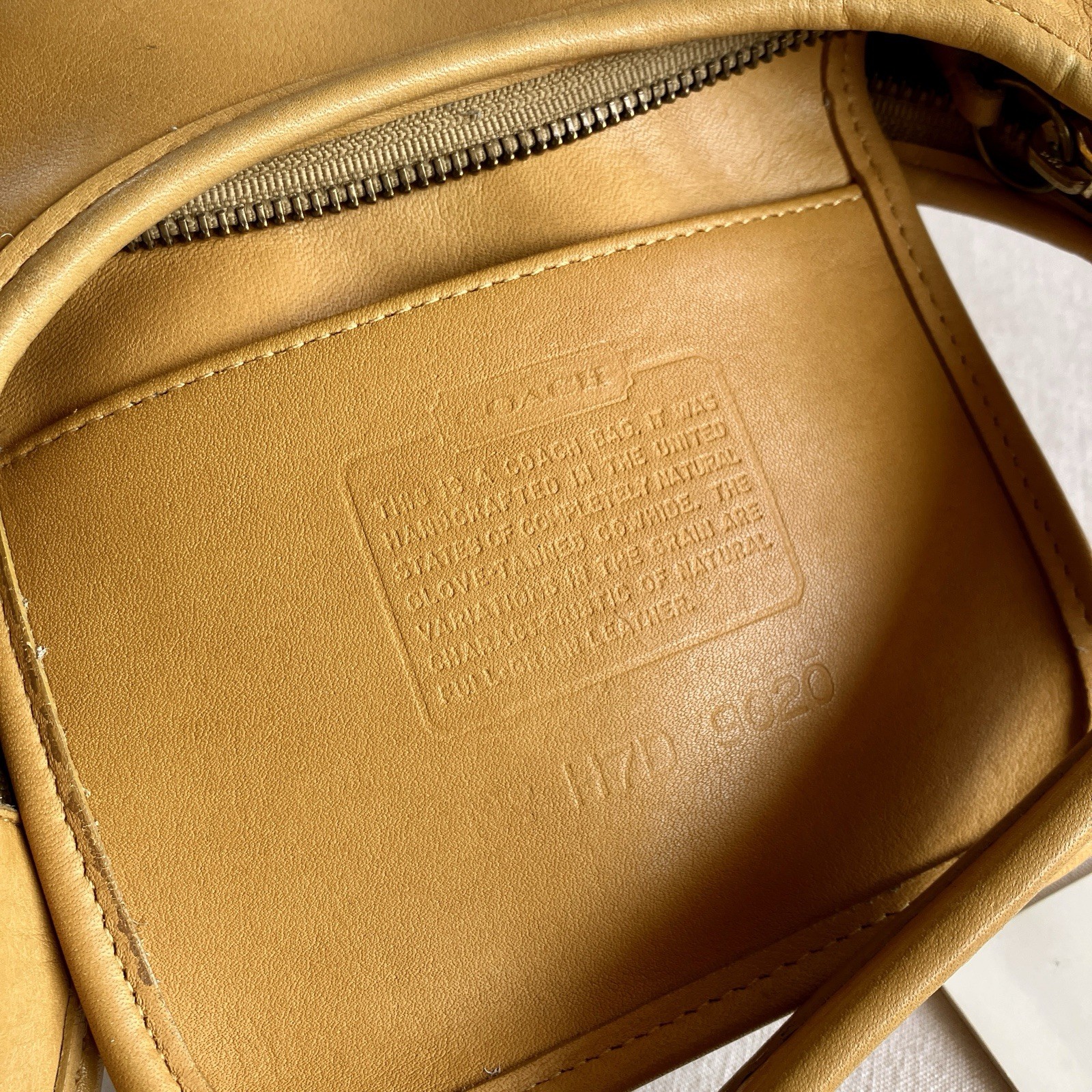 Vintage Coach Ergo Mini Zip Hobo 9020 Yellow Leather Shoulder Bag 90s USA