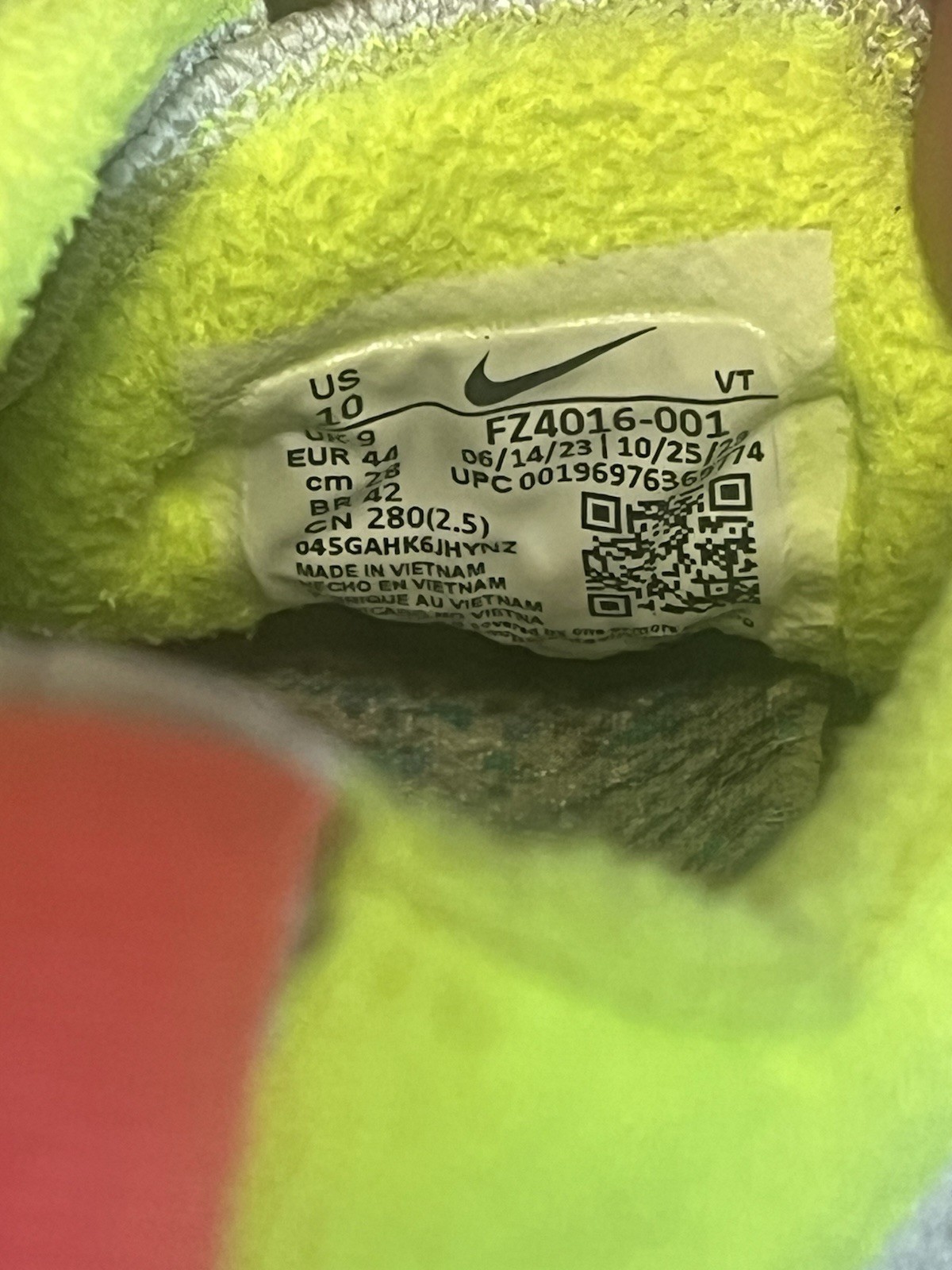 Nike Air Vapormax 2023 Flyknit Vast Grey Volt Yellow FZ4016 001 Men’s 10