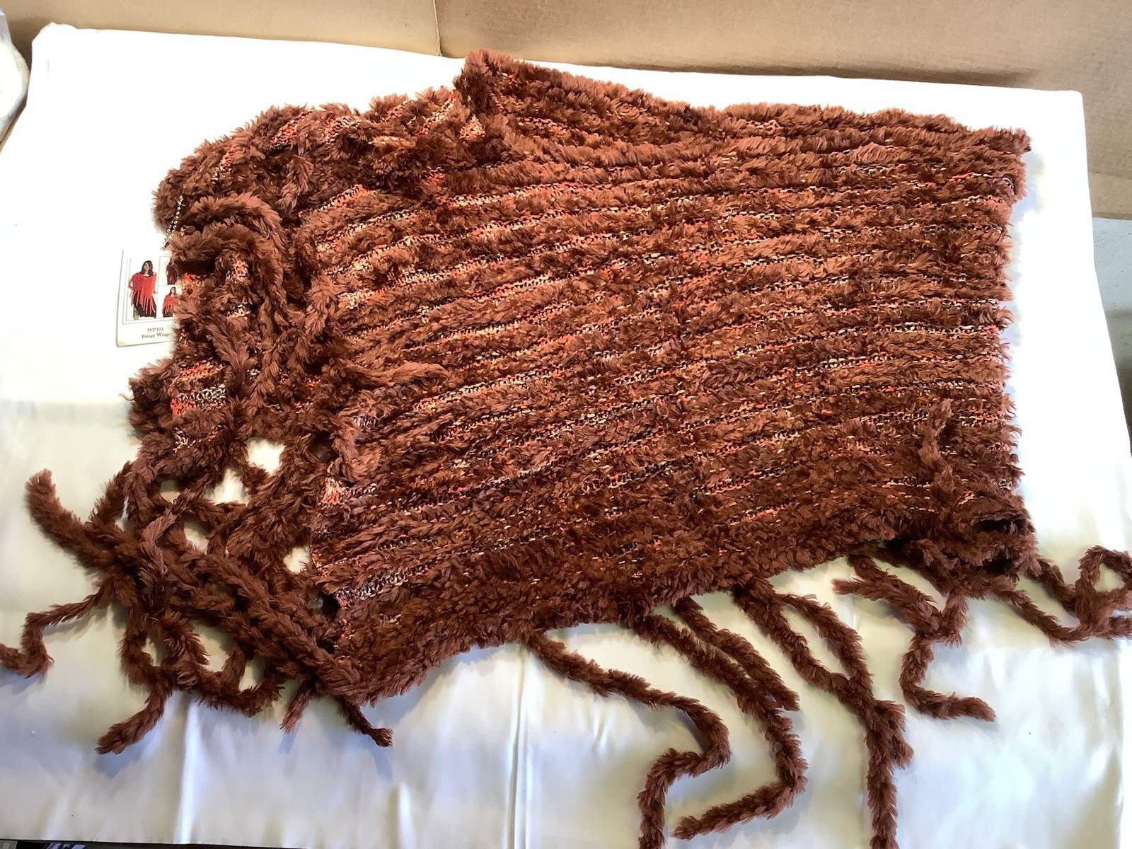 Paula Lishman Canada Beaver Yarn Fringe Wrap Real Fur Knit Wrap