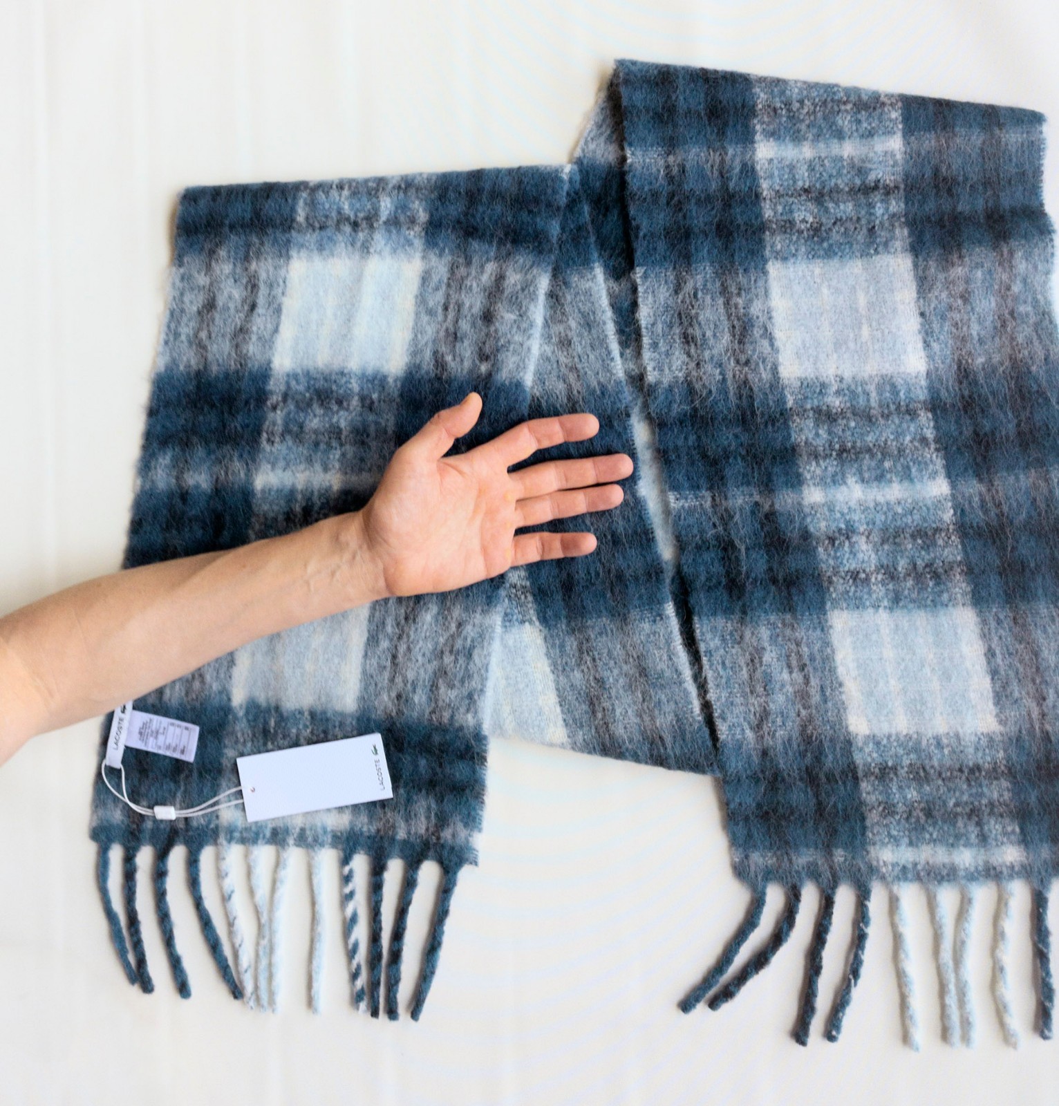 NP~$130 Lacoste Alpaca Scarf, Soft, Thick, Hairy! checked blue grey, warm scarf