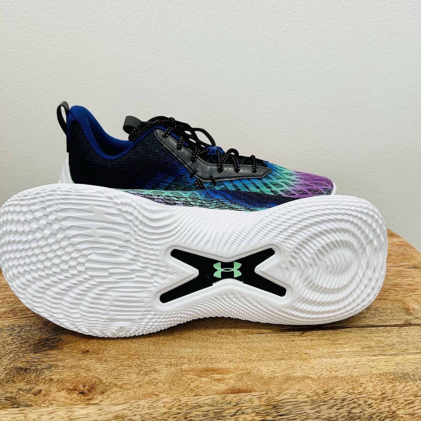 Under Armour UA Curry Flow 10 Low Northern Lights Purple Mens 14.5 3025621-500