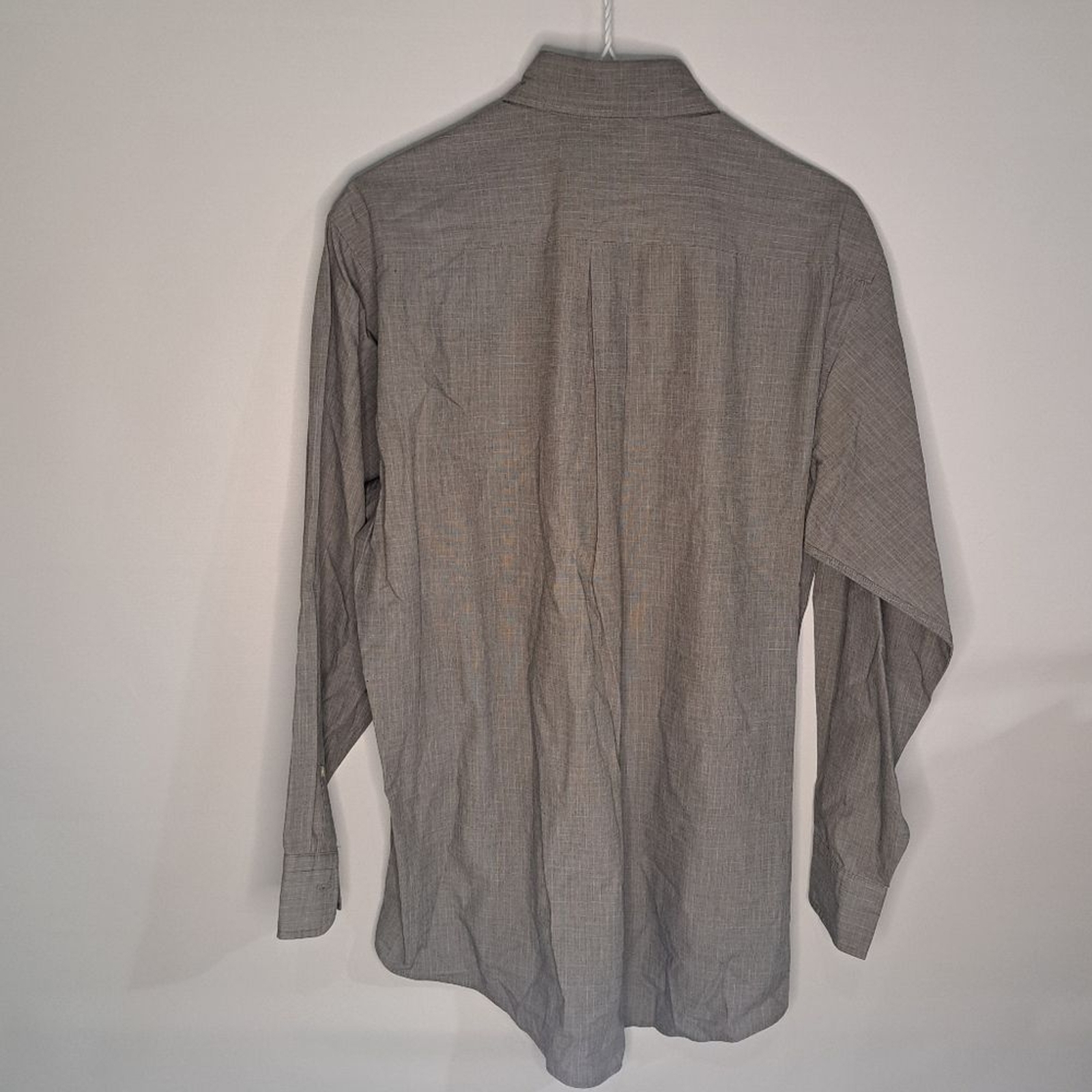 Hathaway Men’s Classic Button-Down Dress Shirt 15-1/2 33 Tan Khaki Long Sleeve