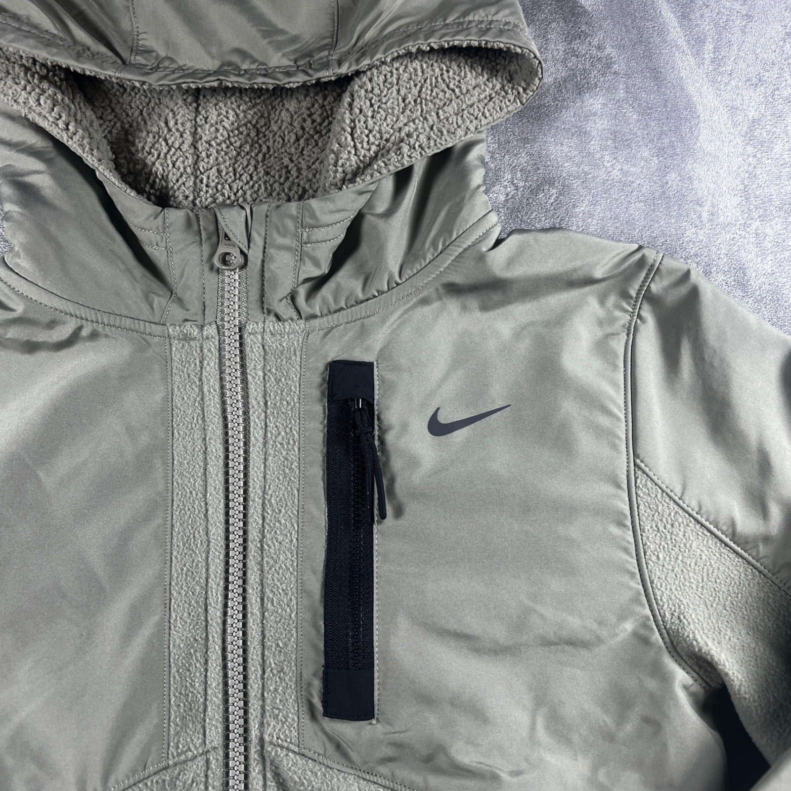 Nike City Utility EasyOn Therma-FIT Jacket Youth Small Green Full Zip Hooded