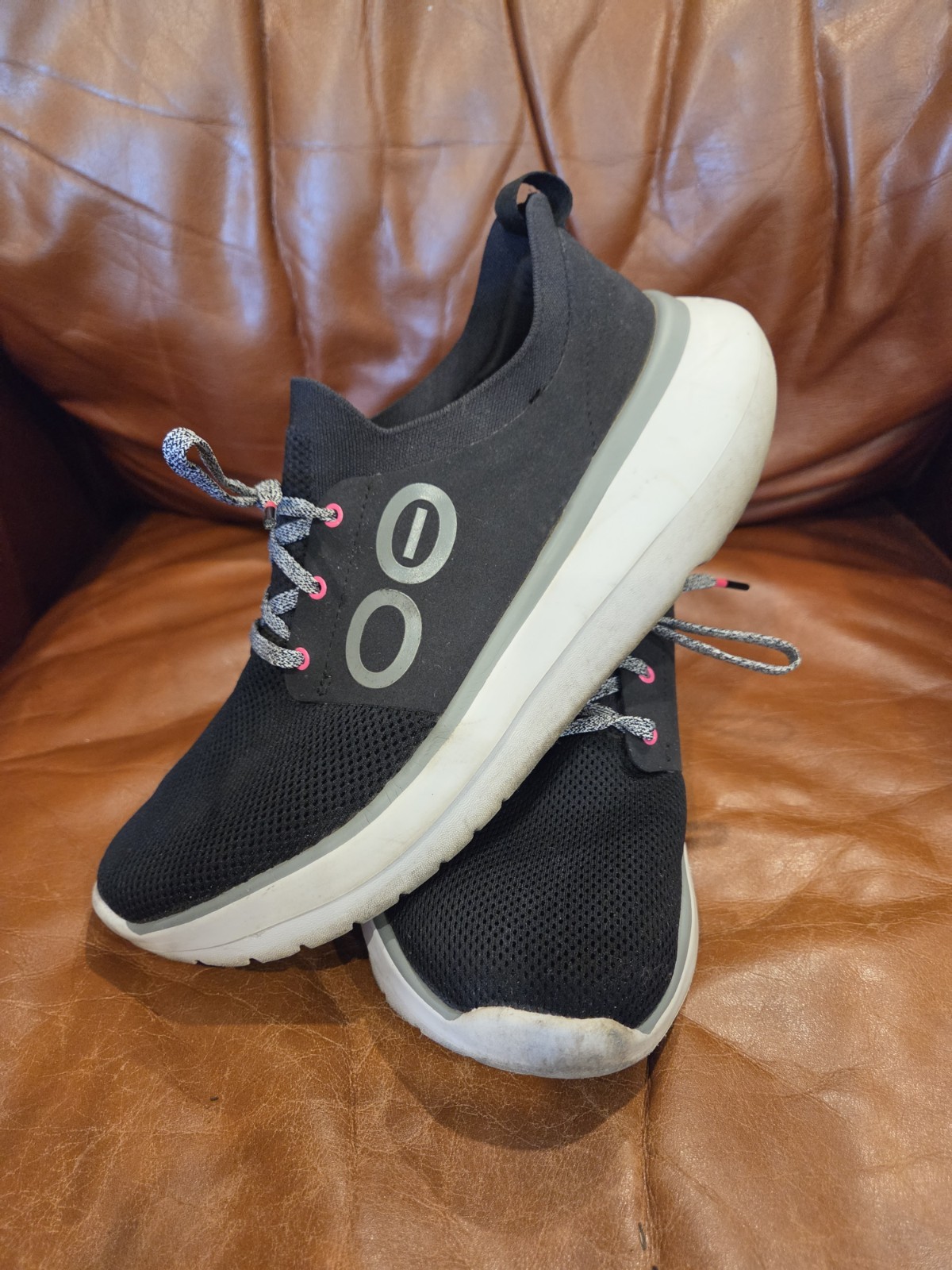 OOFOS OOMY STRIDE RECOVERY Sneakers Womens 11 Black Gray OOFOAM TECHNOLOGY
