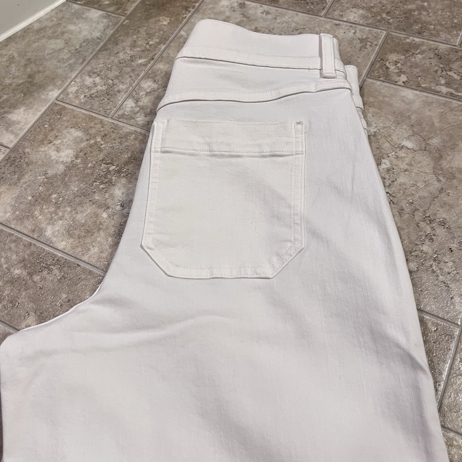SPANX Women’s Wide-Leg Cropped Jeans Denim Stretch Button Fly Pockets Size M