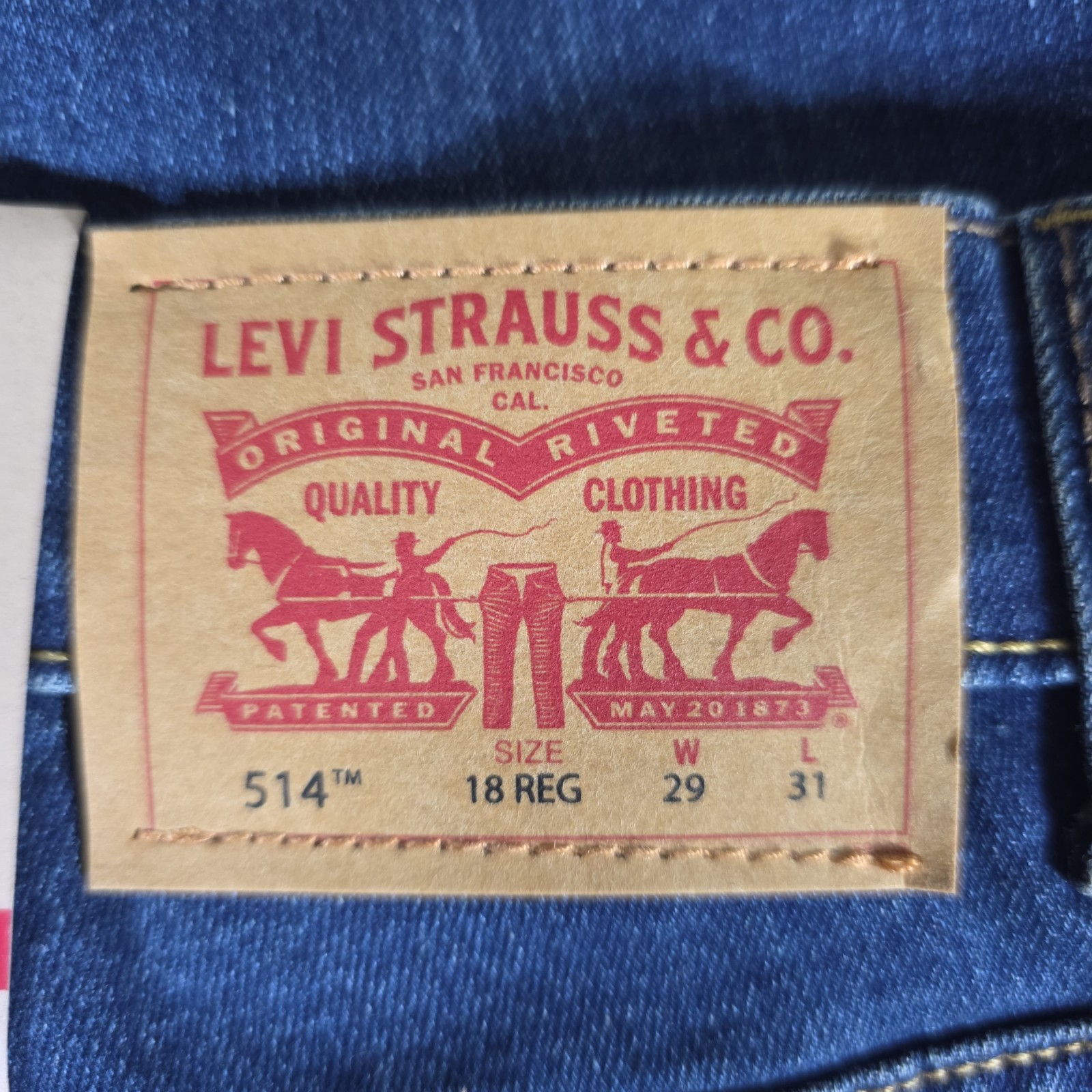 Levi’s Boys’ 514 Straight Fit Performance Jeans – Medium Wash 18 Reg 29×31
