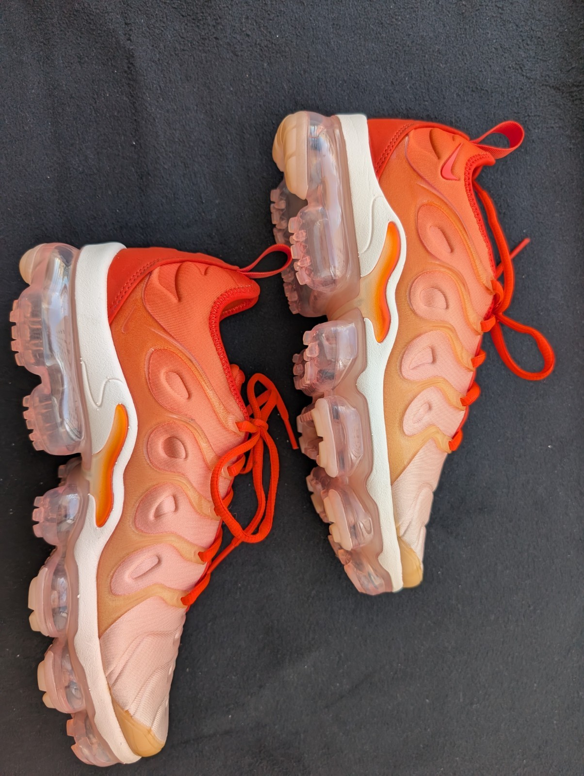 Nike Air Vapormax Plus Women’s Size 9 Guava Ice Rush Orange DQ8588-800
