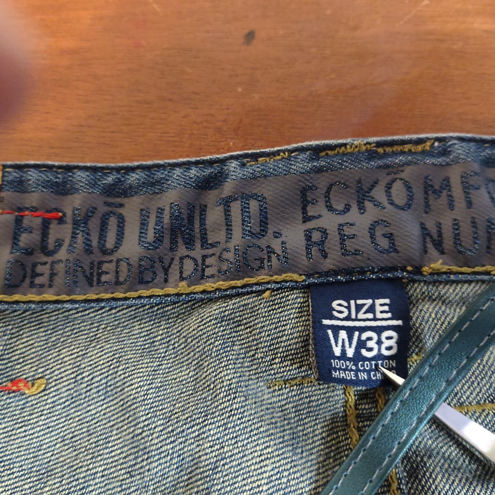 VTG Marc Ecko Men’s Jeans 39×31 Embroidered Crest-MARC Wave Hip Hop-Skater-Goth