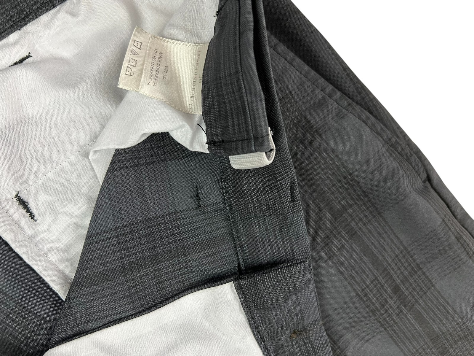 Haggar WPL 386 Charcoal Plaid Expandable Waist Tech Shorts Size 36 Golf Travel
