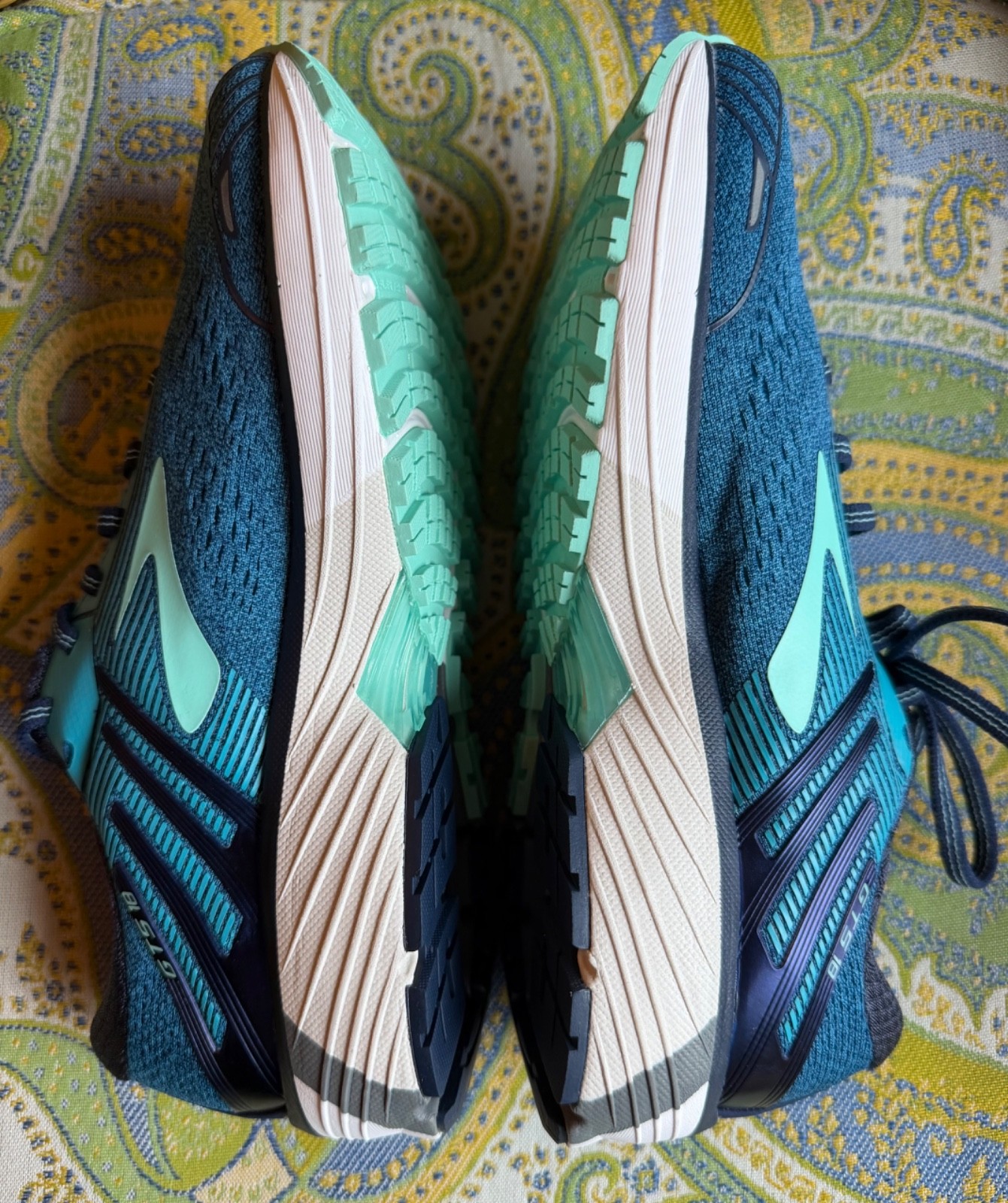 NEW BROOKS ADRENALINE GTS 18 *NAVY* TEAL * GREEN* RUNNING SHOES *WOMENS *SZ 9M*!