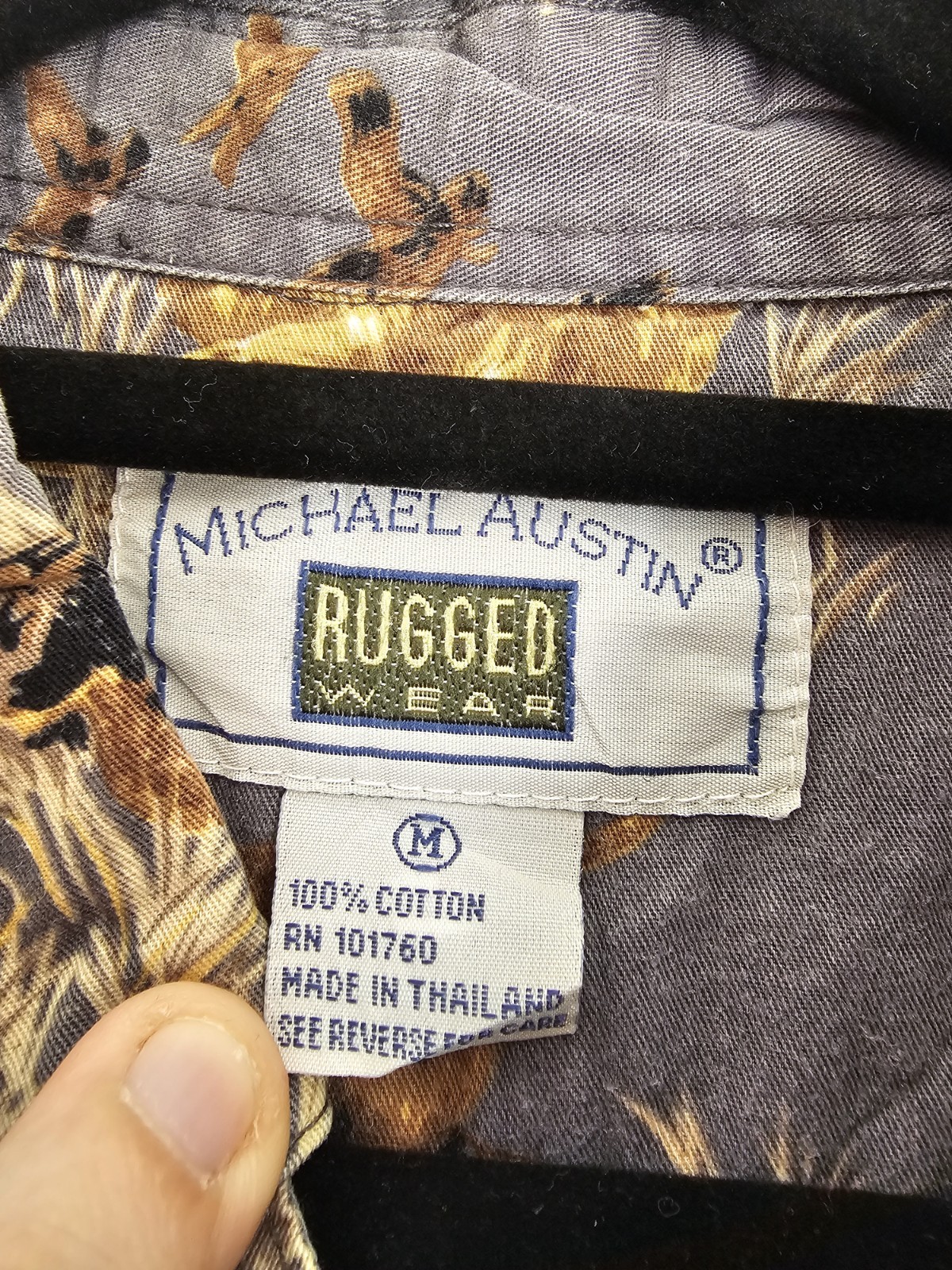 Michael Austin Vintage 100% Cotton Hunting Dog & Duck Print Shirt Size Medium