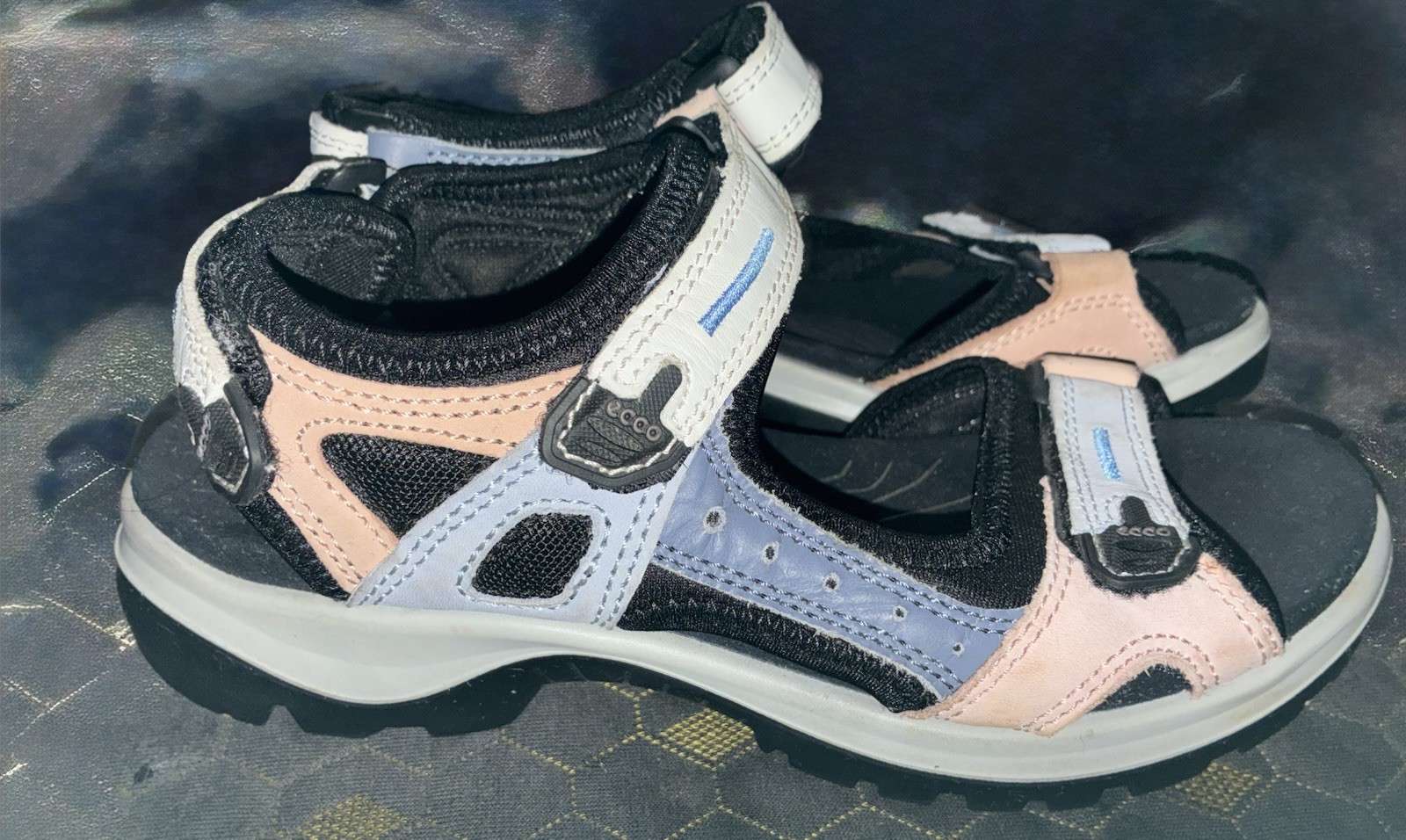 ECCO Women’s Strappy Sport Sandals Hook & Loop Adjustable EU 39 Black Pink