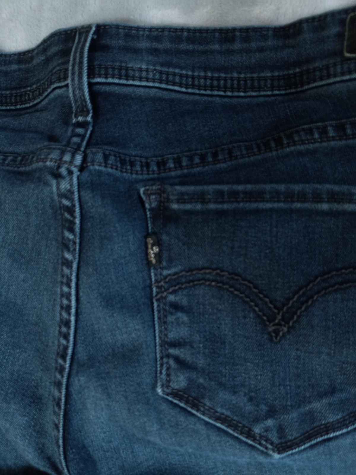Levi’s Slight Curve Skinny Jeans Womens 30×29 Dark Wash Blue Zip Pocket Stretch