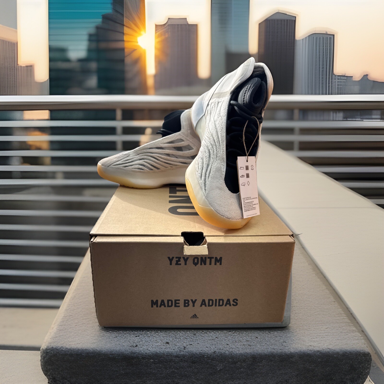 Adidas U Yeezy Quantum