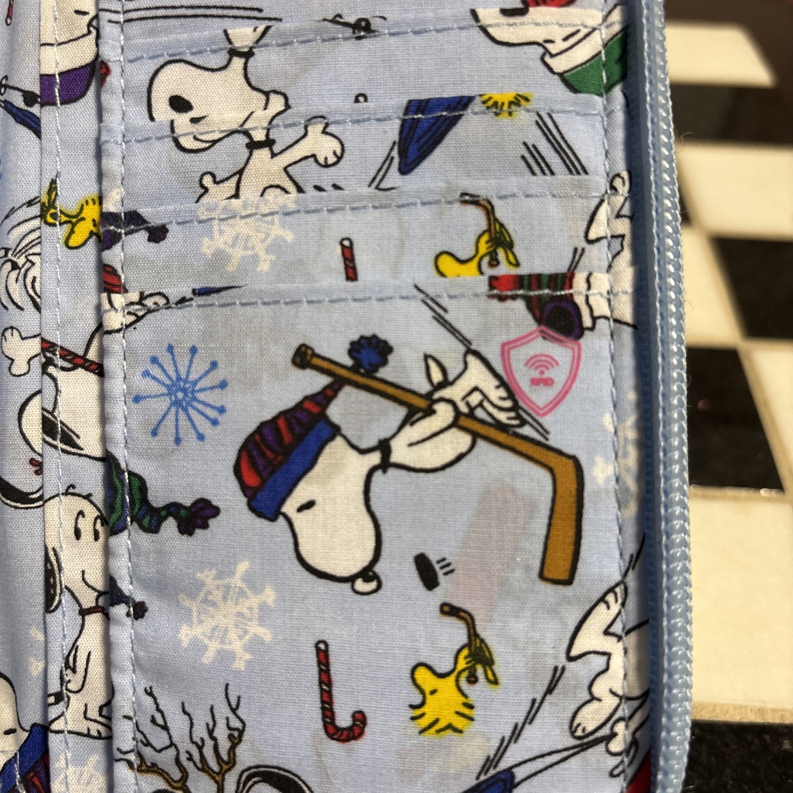 Vera Bradley 2021 Ski Jump Snoopy Peanuts Gang RFID All In One Crossbody Bag