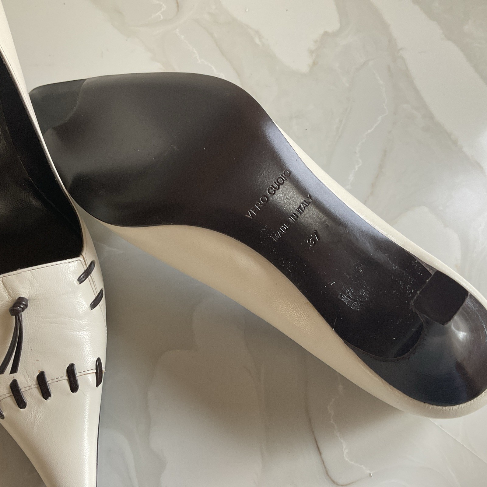 OL’AUTRE CHOSE Italian Ladies Heels Sz37 Detailed Stitch Cream Leather US 7