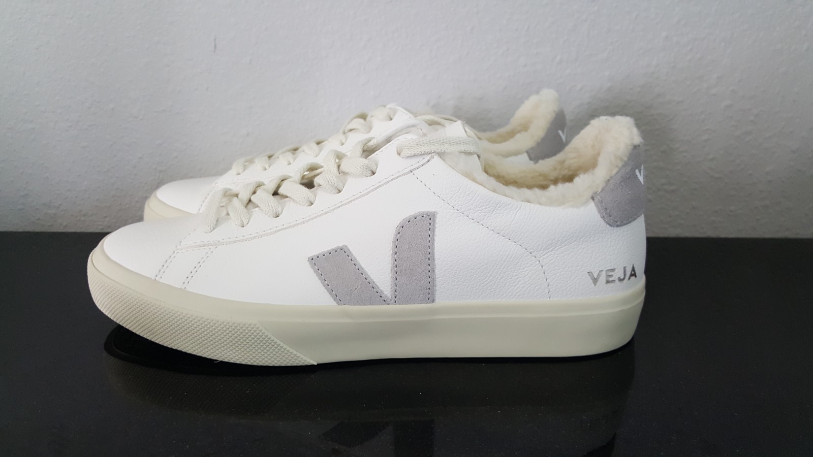 VEJA Campo V12 Unisex Fleece Lined SNEAKERS White Off/ Natural Size W9 /M7