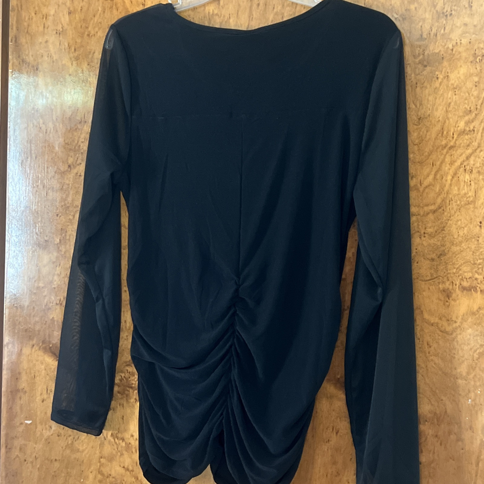 Zero 2 Eight Women’s Elegant Shear Blouse Black Size Large NEW!