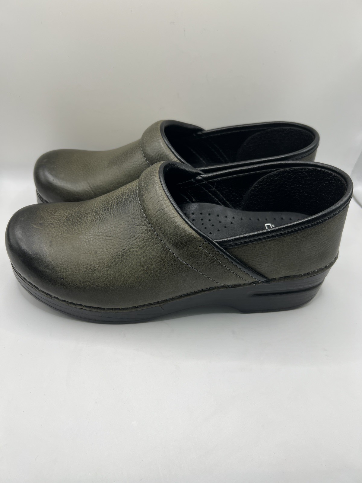 Dansko Professional Leather Clog 7.5 US 38 EU Distressed Green Slip On Comfort