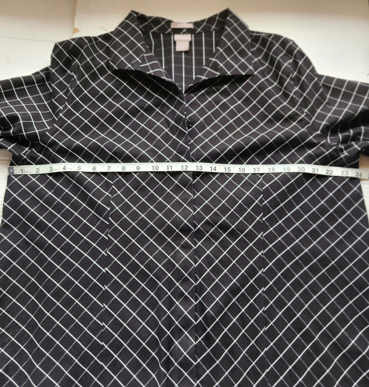 Chico’s Size 3.5/16-18 Black White Grid Pattern Long Sleeve Button Down Shirt