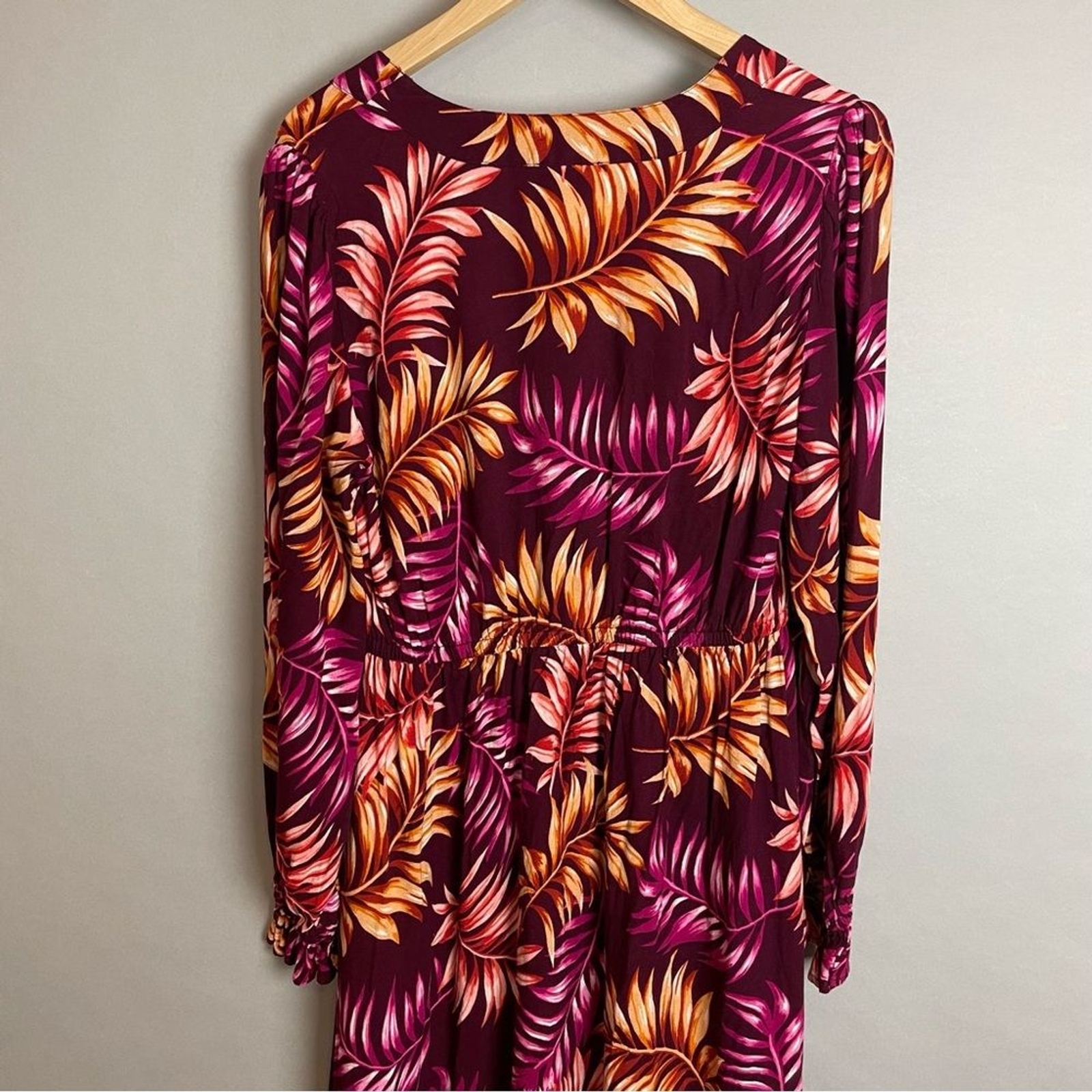 Sofia Jeans Sophia Vergara Tropical Dress Ruffle Hem Long Sleeves Medium