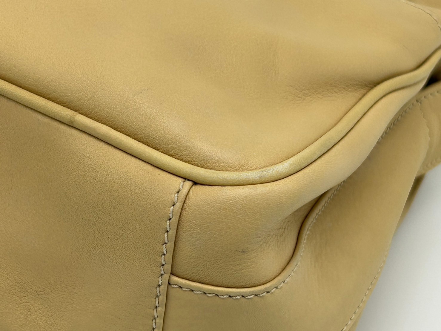 Gucci Horseshoe Shoulder Bag Ivory Tan Leather Gold Hardware Vintage Authentic