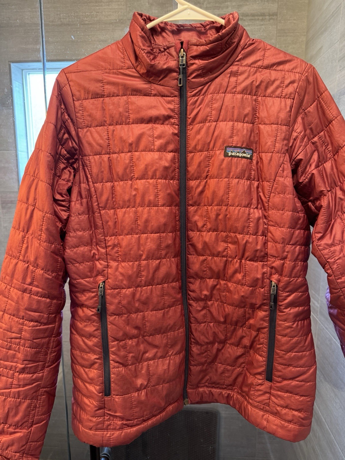 Patagonia Women’s Nano Puff Jacket Medium Maroon