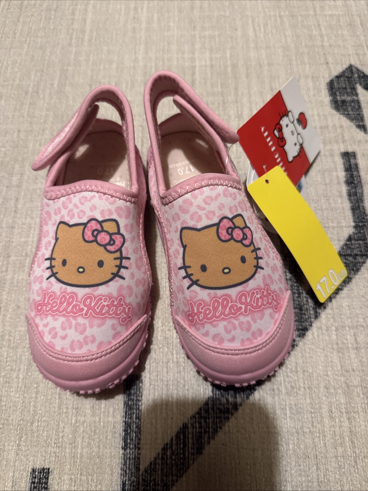 Hello Kitty Water Shoes 17cm Size 10.5C – 11C