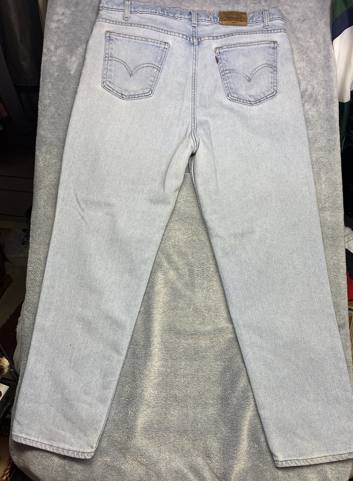 90’s Jeans Levi’s 540 Made in USA Brown Tab Light Wash Distressed Denim Sz 40X30