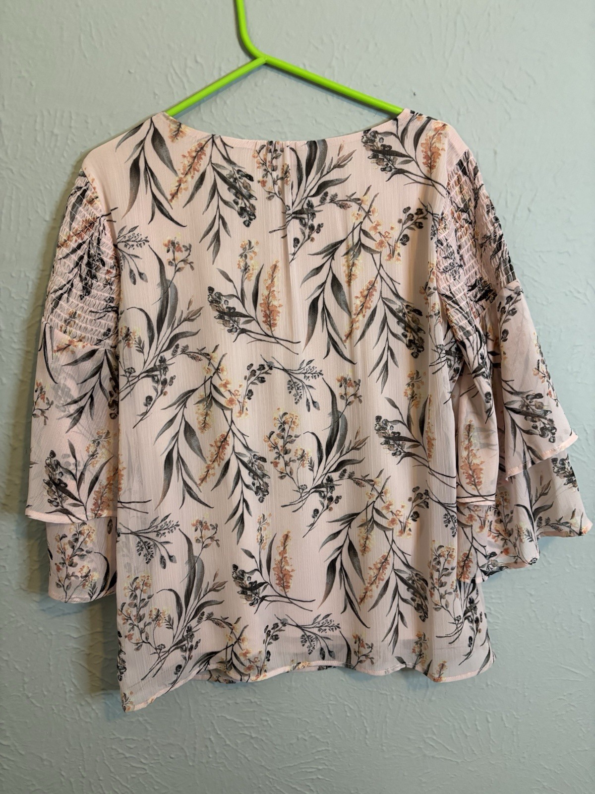 New Directions Floral Peasant Blouse Size S Pink Long Flutter Sleeve Smocked