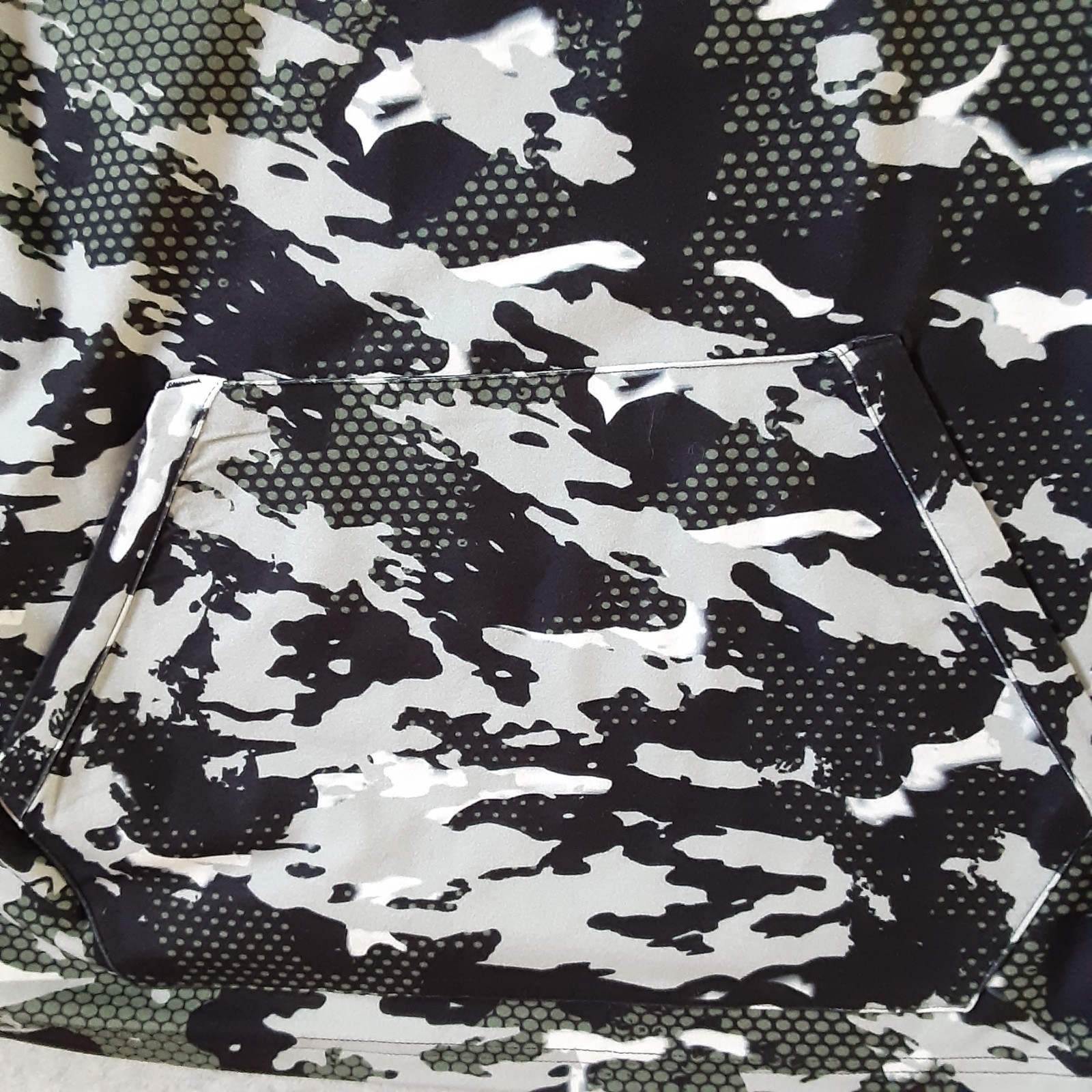 Huk Men’s Medium Leeward KC Printed Lightweight Fleece Pullover Camo Hoodie New