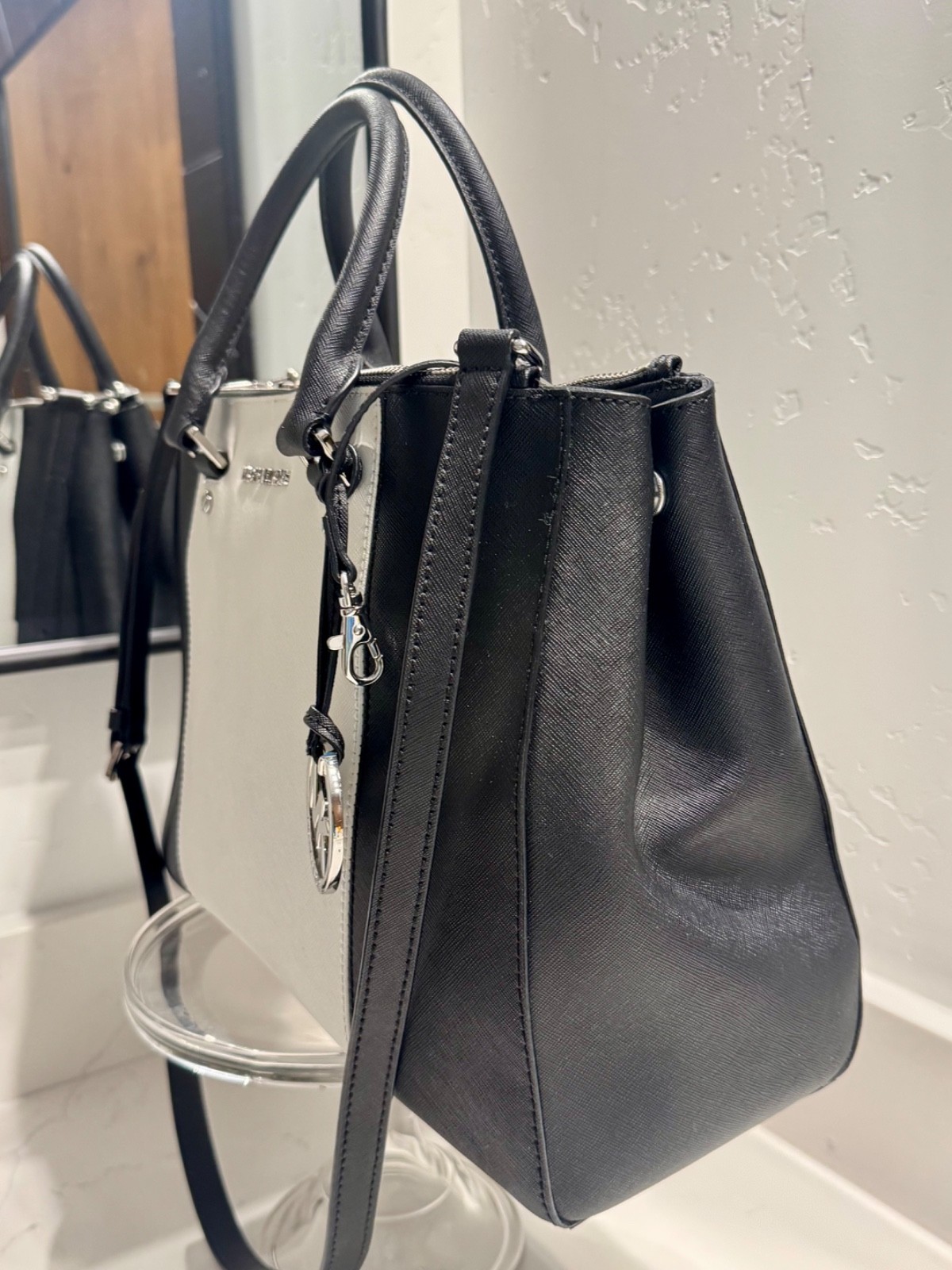 Michael Kors Sutton Large Satchel (Center Stripe Black/Optic White) with tags