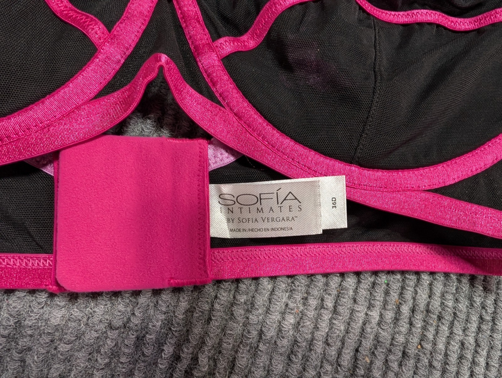 Sofia Intimates By Sophia Vergara Multicolor Bra Semi Sheer 36D Mesh Balconette