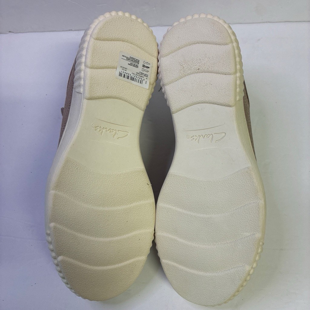 NEW Clarks Caroline Rio Sand Leather Womens 8.5 W Zip Sneaker Perforated Casual